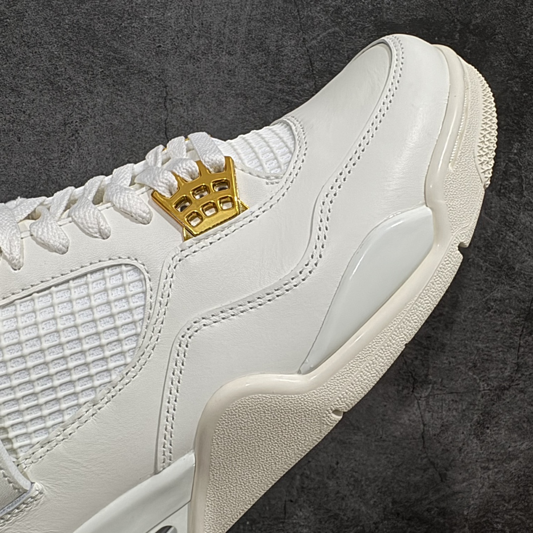 图片[6]-【老DT版】Air Jordan 4 “Metallic Gold”AJ4米白金扣 金属白 AQ9129-170nn老牌AJ大厂出品 原纸板楦头开发原厂特供皮料加持 确保原汁原味 完美呈现四代版型n一比一鞋头弧度高度鞋身弧度 数据细节工艺流程均保持原鞋一致n皮料切割菱角分明 不变形无多余毛边 柔软性质感一致于原鞋原厂织唛标 原厂飞人电绣工艺 后跟定型进口港宝加持 自然饱满 全鞋荧光划线卡点 追求极致完美 每一双都是工艺品 多重QC质检 超越公司货的品控标准 实实在在的免检产品  尺码：40 40.5 41 42 42.5 43 44 44.5 45 46 47.5-莆田鞋批发中心