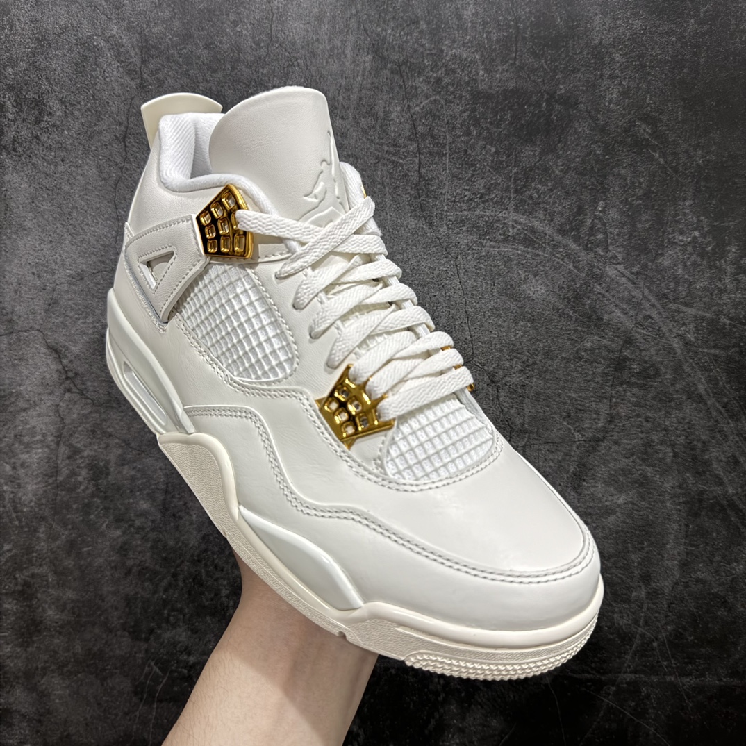 图片[3]-【老DT版】Air Jordan 4 “Metallic Gold”AJ4米白金扣 金属白 AQ9129-170nn老牌AJ大厂出品 原纸板楦头开发原厂特供皮料加持 确保原汁原味 完美呈现四代版型n一比一鞋头弧度高度鞋身弧度 数据细节工艺流程均保持原鞋一致n皮料切割菱角分明 不变形无多余毛边 柔软性质感一致于原鞋原厂织唛标 原厂飞人电绣工艺 后跟定型进口港宝加持 自然饱满 全鞋荧光划线卡点 追求极致完美 每一双都是工艺品 多重QC质检 超越公司货的品控标准 实实在在的免检产品  尺码：40 40.5 41 42 42.5 43 44 44.5 45 46 47.5-莆田鞋批发中心