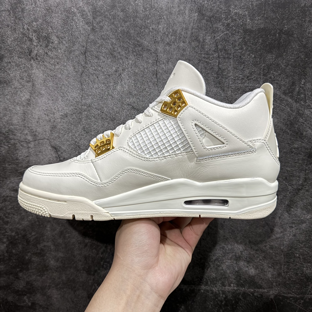 图片[2]-【老DT版】Air Jordan 4 “Metallic Gold”AJ4米白金扣 金属白 AQ9129-170nn老牌AJ大厂出品 原纸板楦头开发原厂特供皮料加持 确保原汁原味 完美呈现四代版型n一比一鞋头弧度高度鞋身弧度 数据细节工艺流程均保持原鞋一致n皮料切割菱角分明 不变形无多余毛边 柔软性质感一致于原鞋原厂织唛标 原厂飞人电绣工艺 后跟定型进口港宝加持 自然饱满 全鞋荧光划线卡点 追求极致完美 每一双都是工艺品 多重QC质检 超越公司货的品控标准 实实在在的免检产品  尺码：40 40.5 41 42 42.5 43 44 44.5 45 46 47.5-莆田鞋批发中心