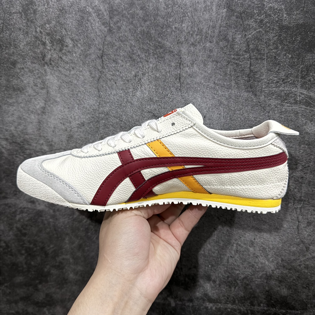 图片[2]-【纯原头层版】Asics Onitsuka Tiger MEXICO 66 亚瑟士鬼冢虎复古经典板鞋n市场王者选手 海外订单工厂出品目前全市场最好的品质没有之一n纯原小羊皮材料 质感柔软度满分n长期生产补货永不断码 超成熟稳定的做工品控 原装全套纸板楦头开发 原汁原味 完美呈现版型私模正确鞋底咬花纹路 一比一鞋头弧度高度鞋身弧度绝不口嗨 细节品控鞋型随意秒杀市面原档咬花纹路私模大底 一个单元有六个三角形总体形拼接呈现花瓣状 官方四联吊牌原装Ortholite轻量化鞋垫 原盒原配 质保卡 说明书 钢印防尘纸 纸板中底带钢印 乳胶组合鞋垫 支持全方位的对比专柜产品从款式颜色造型上体现出追求舒适和细节的完美 鞋类更是推崇手工制作的严谨与完美 融舒适性与可穿性的设计风格 注重细节的完美和别致魅力 既保持稳重 又不失轻松的时尚感  尺码：36 37 37.5 38 39 39.5 40 40.5 41.5 42 42.5 43.5 44 45 编码：NM235260-莆田鞋批发中心