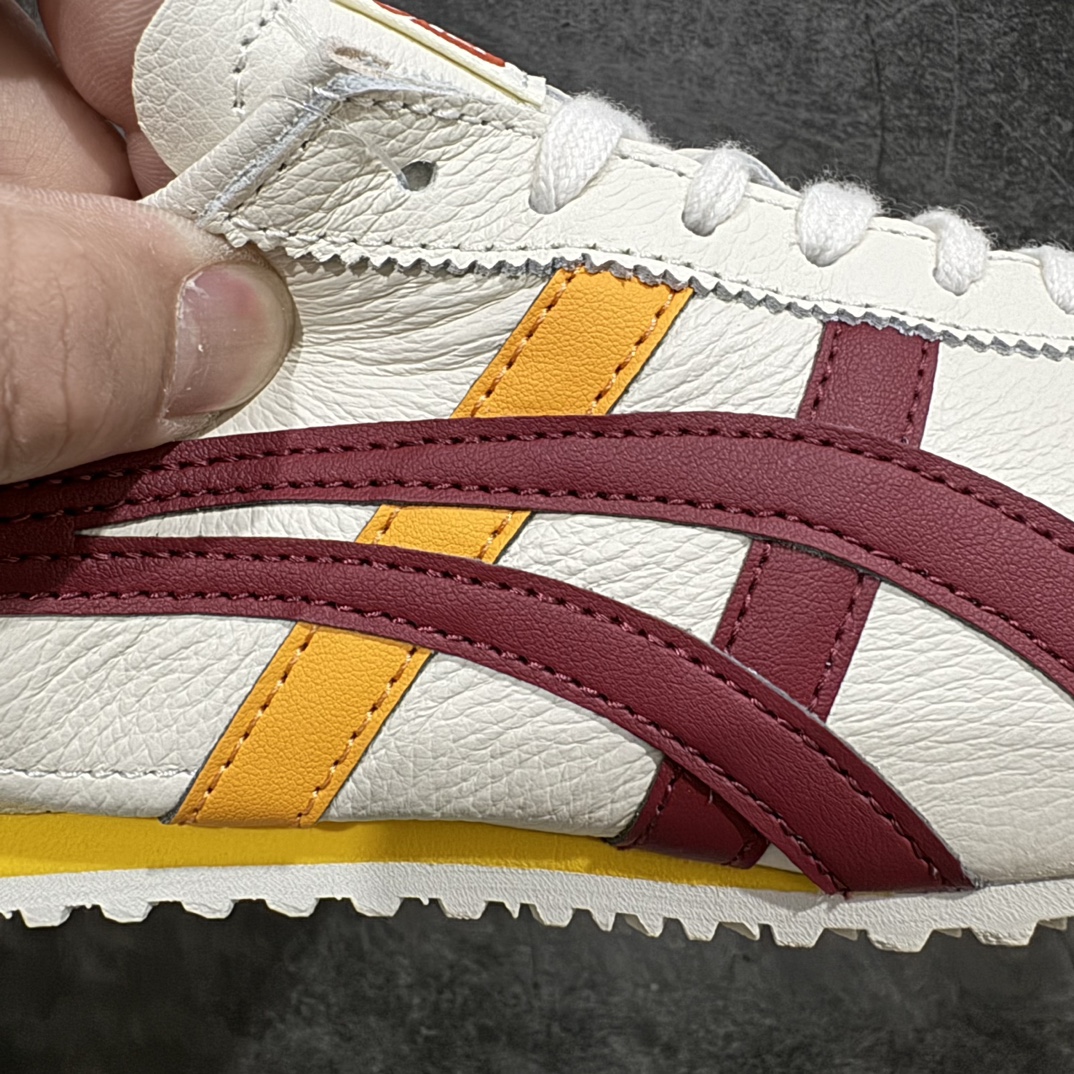 图片[4]-【纯原头层版】Asics Onitsuka Tiger MEXICO 66 亚瑟士鬼冢虎复古经典板鞋n市场王者选手 海外订单工厂出品目前全市场最好的品质没有之一n纯原小羊皮材料 质感柔软度满分n长期生产补货永不断码 超成熟稳定的做工品控 原装全套纸板楦头开发 原汁原味 完美呈现版型私模正确鞋底咬花纹路 一比一鞋头弧度高度鞋身弧度绝不口嗨 细节品控鞋型随意秒杀市面原档咬花纹路私模大底 一个单元有六个三角形总体形拼接呈现花瓣状 官方四联吊牌原装Ortholite轻量化鞋垫 原盒原配 质保卡 说明书 钢印防尘纸 纸板中底带钢印 乳胶组合鞋垫 支持全方位的对比专柜产品从款式颜色造型上体现出追求舒适和细节的完美 鞋类更是推崇手工制作的严谨与完美 融舒适性与可穿性的设计风格 注重细节的完美和别致魅力 既保持稳重 又不失轻松的时尚感  尺码：36 37 37.5 38 39 39.5 40 40.5 41.5 42 42.5 43.5 44 45 编码：NM235260-莆田鞋批发中心