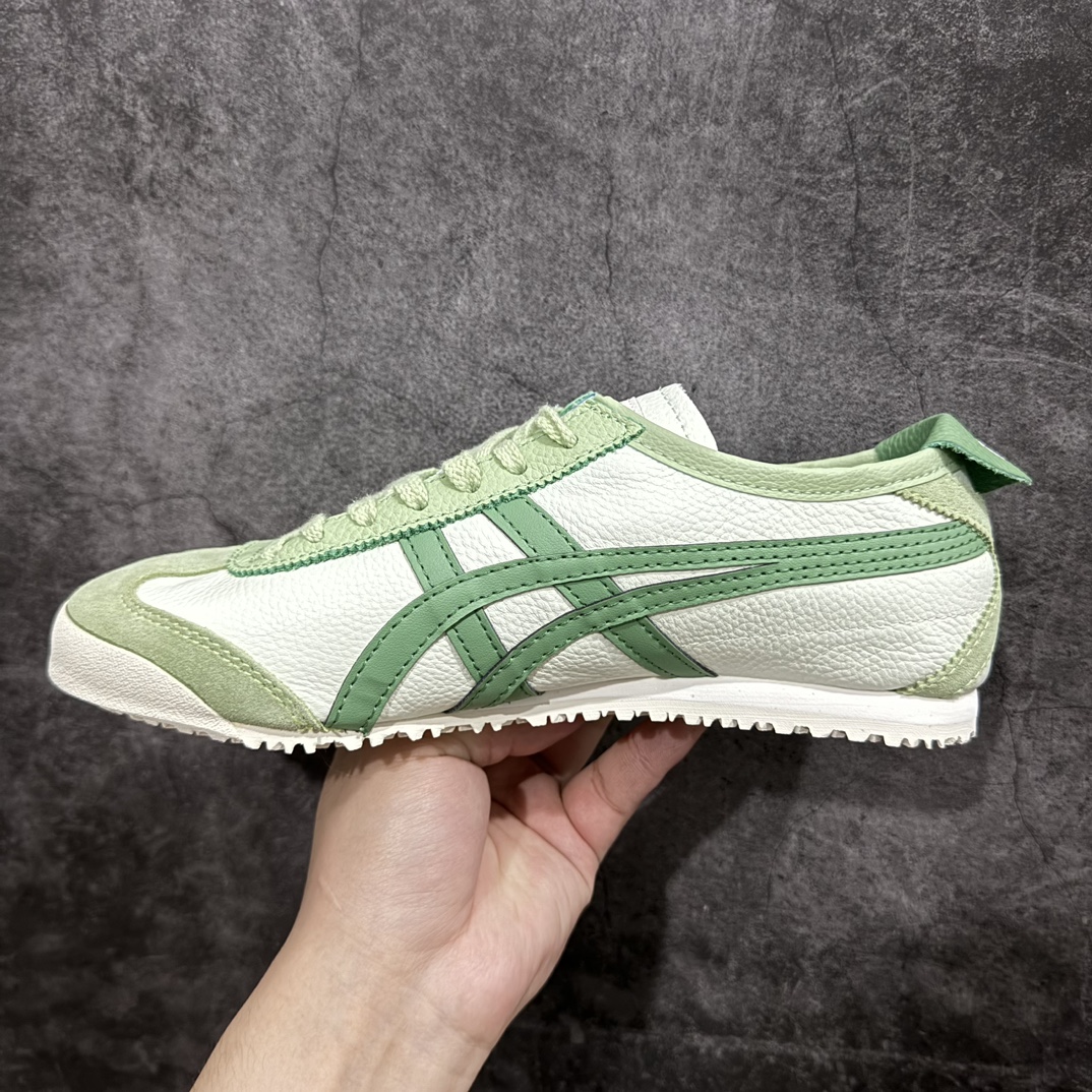 图片[2]-【纯原头层版】Asics Onitsuka Tiger MEXICO 66 亚瑟士鬼冢虎复古经典板鞋n市场王者选手 海外订单工厂出品目前全市场最好的品质没有之一n纯原小羊皮材料 质感柔软度满分n长期生产补货永不断码 超成熟稳定的做工品控 原装全套纸板楦头开发 原汁原味 完美呈现版型私模正确鞋底咬花纹路 一比一鞋头弧度高度鞋身弧度绝不口嗨 细节品控鞋型随意秒杀市面原档咬花纹路私模大底 一个单元有六个三角形总体形拼接呈现花瓣状 官方四联吊牌原装Ortholite轻量化鞋垫 原盒原配 质保卡 说明书 钢印防尘纸 纸板中底带钢印 乳胶组合鞋垫 支持全方位的对比专柜产品从款式颜色造型上体现出追求舒适和细节的完美 鞋类更是推崇手工制作的严谨与完美 融舒适性与可穿性的设计风格 注重细节的完美和别致魅力 既保持稳重 又不失轻松的时尚感  尺码：36 37 37.5 38 39 39.5 40 40.5 41.5 42 42.5 43.5 44 45 编码：NM235260-鞋库