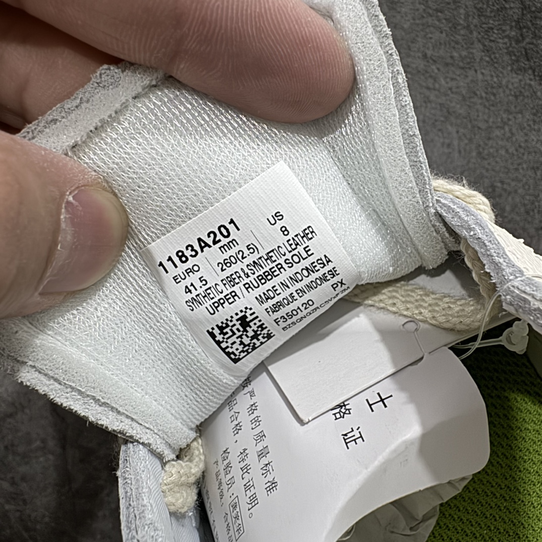 图片[7]-【纯原头层版】Asics Onitsuka Tiger MEXICO 66 亚瑟士鬼冢虎复古经典板鞋n市场王者选手 海外订单工厂出品目前全市场最好的品质没有之一n纯原小羊皮材料 质感柔软度满分n长期生产补货永不断码 超成熟稳定的做工品控 原装全套纸板楦头开发 原汁原味 完美呈现版型私模正确鞋底咬花纹路 一比一鞋头弧度高度鞋身弧度绝不口嗨 细节品控鞋型随意秒杀市面原档咬花纹路私模大底 一个单元有六个三角形总体形拼接呈现花瓣状 官方四联吊牌原装Ortholite轻量化鞋垫 原盒原配 质保卡 说明书 钢印防尘纸 纸板中底带钢印 乳胶组合鞋垫 支持全方位的对比专柜产品从款式颜色造型上体现出追求舒适和细节的完美 鞋类更是推崇手工制作的严谨与完美 融舒适性与可穿性的设计风格 注重细节的完美和别致魅力 既保持稳重 又不失轻松的时尚感  尺码：36 37 37.5 38 39 39.5 40 40.5 41.5 42 42.5 43.5 44 45 编码：NM235260-鞋库