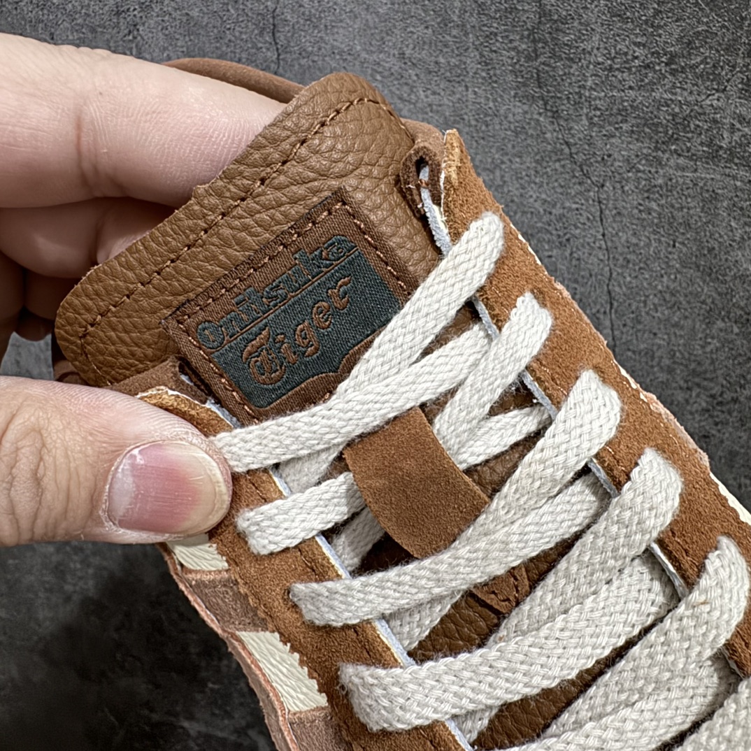 图片[7]-【纯原头层版】Asics Onitsuka Tiger MEXICO 66 亚瑟士鬼冢虎复古经典板鞋n市场王者选手 海外订单工厂出品目前全市场最好的品质没有之一n纯原小羊皮材料 质感柔软度满分n长期生产补货永不断码 超成熟稳定的做工品控 原装全套纸板楦头开发 原汁原味 完美呈现版型私模正确鞋底咬花纹路 一比一鞋头弧度高度鞋身弧度绝不口嗨 细节品控鞋型随意秒杀市面原档咬花纹路私模大底 一个单元有六个三角形总体形拼接呈现花瓣状 官方四联吊牌原装Ortholite轻量化鞋垫 原盒原配 质保卡 说明书 钢印防尘纸 纸板中底带钢印 乳胶组合鞋垫 支持全方位的对比专柜产品从款式颜色造型上体现出追求舒适和细节的完美 鞋类更是推崇手工制作的严谨与完美 融舒适性与可穿性的设计风格 注重细节的完美和别致魅力 既保持稳重 又不失轻松的时尚感  尺码：36 37 37.5 38 39 39.5 40 40.5 41.5 42 42.5 43.5 44 45 编码：NM235260-鞋库