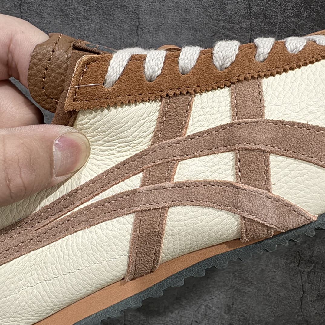 图片[4]-【纯原头层版】Asics Onitsuka Tiger MEXICO 66 亚瑟士鬼冢虎复古经典板鞋n市场王者选手 海外订单工厂出品目前全市场最好的品质没有之一n纯原小羊皮材料 质感柔软度满分n长期生产补货永不断码 超成熟稳定的做工品控 原装全套纸板楦头开发 原汁原味 完美呈现版型私模正确鞋底咬花纹路 一比一鞋头弧度高度鞋身弧度绝不口嗨 细节品控鞋型随意秒杀市面原档咬花纹路私模大底 一个单元有六个三角形总体形拼接呈现花瓣状 官方四联吊牌原装Ortholite轻量化鞋垫 原盒原配 质保卡 说明书 钢印防尘纸 纸板中底带钢印 乳胶组合鞋垫 支持全方位的对比专柜产品从款式颜色造型上体现出追求舒适和细节的完美 鞋类更是推崇手工制作的严谨与完美 融舒适性与可穿性的设计风格 注重细节的完美和别致魅力 既保持稳重 又不失轻松的时尚感  尺码：36 37 37.5 38 39 39.5 40 40.5 41.5 42 42.5 43.5 44 45 编码：NM235260-鞋库