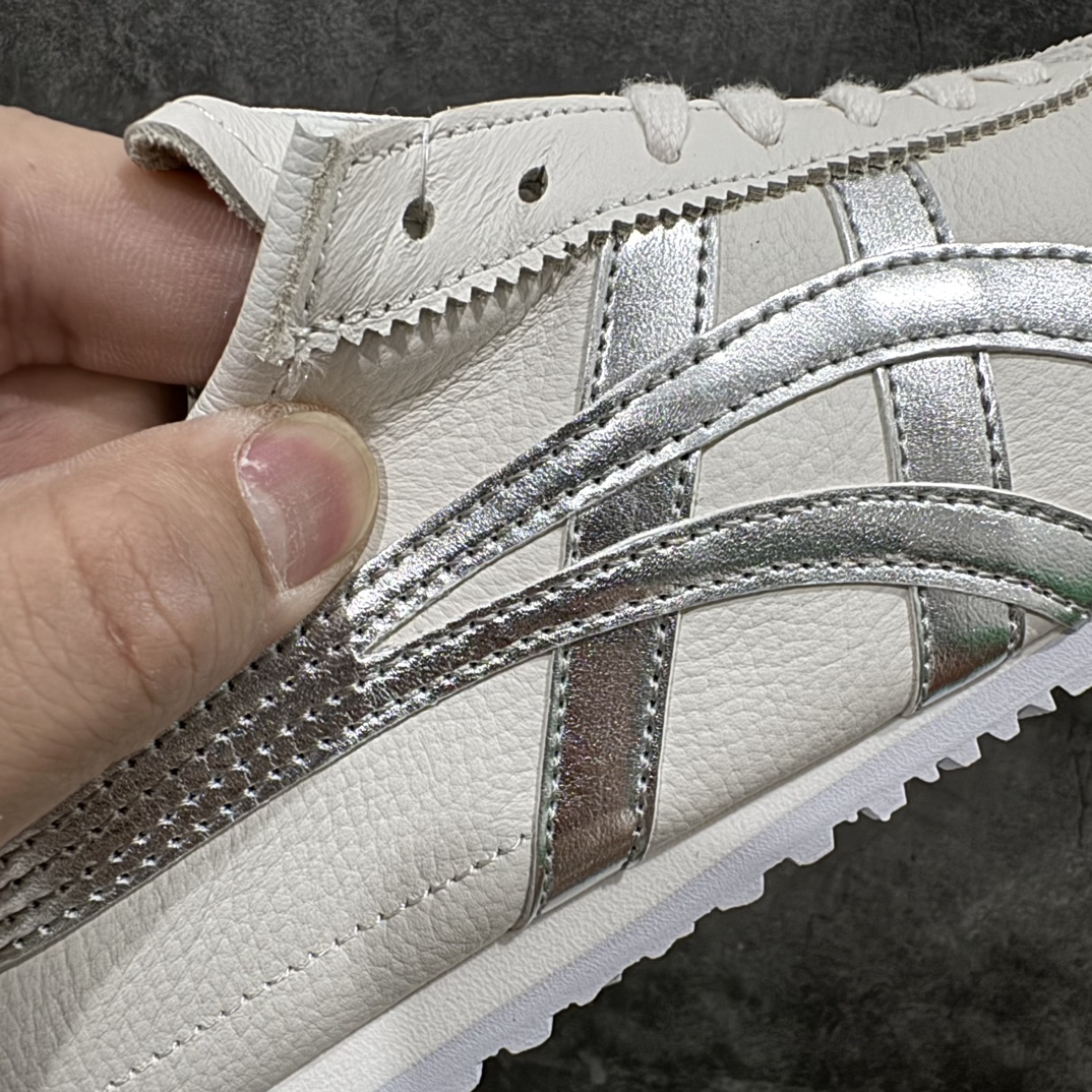 图片[4]-【纯原头层版】Asics Onitsuka Tiger MEXICO 66 亚瑟士鬼冢虎复古经典板鞋n市场王者选手 海外订单工厂出品目前全市场最好的品质没有之一n纯原小羊皮材料 质感柔软度满分n长期生产补货永不断码 超成熟稳定的做工品控 原装全套纸板楦头开发 原汁原味 完美呈现版型私模正确鞋底咬花纹路 一比一鞋头弧度高度鞋身弧度绝不口嗨 细节品控鞋型随意秒杀市面原档咬花纹路私模大底 一个单元有六个三角形总体形拼接呈现花瓣状 官方四联吊牌原装Ortholite轻量化鞋垫 原盒原配 质保卡 说明书 钢印防尘纸 纸板中底带钢印 乳胶组合鞋垫 支持全方位的对比专柜产品从款式颜色造型上体现出追求舒适和细节的完美 鞋类更是推崇手工制作的严谨与完美 融舒适性与可穿性的设计风格 注重细节的完美和别致魅力 既保持稳重 又不失轻松的时尚感  尺码：36 37 37.5 38 39 39.5 40 40.5 41.5 42 42.5 43.5 44 45 编码：NM235260-鞋库