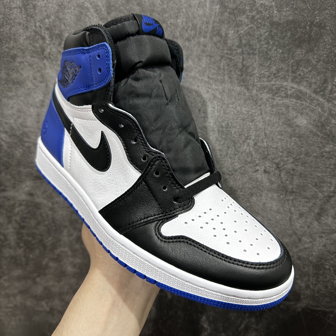 图片[3]-【Ljr版】 Fragment Design x Air Jordan AJ1 Retro High 藤原浩联名大闪电 716371-040n全新改良批次 圈内最强倒钩系列 恪守真诚 承诺混一赔十 高端零售裸鞋圈特供批次 SZ原厂全套原楦原纸板冲刀磨具开发 原厂皮料加持 原厂港宝加持定型后跟R度完美 同源原厂电绣 飞翼针数密度立体效果一致 百分百一致原鞋 原厂拉帮工艺 针距密度一致 后跟弧度收口自然不对折 极致一眼正品既视感 进口玻璃冲刀皮料裁剪零毛边 全鞋电脑针车工艺 品控清洁度最高QC检验标准 免检产品 原厂订购鞋盒、鞋标、防尘纸、鞋撑、鞋带 追求极致的原厂味道 SIZE：40.5 41 42 42.5 43 44 44.5 45 46 47.5 48.5 编码：LJR540570-鞋库