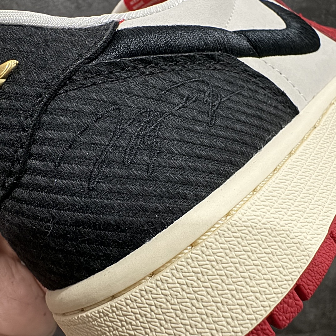 图片[2]-【H12版本】Trophy Room x Jordan 1 Low OG \”Away\” 黑红 裸鞋圈硬通货 第一批已作原鞋销售 批发都得1xxx起步 所有材料均同步原厂采购 鞋身材料采用原厂丝绸面料材质 市面皮料质感达不到公司货效果 原厂后跟定型效果 原厂金属飞翼Logo效果完美  原厂织唛标 原档案大底 原厂鞋盒包装档案 全网唯一私模 最大尺码达到48.5码 首批配合可大几率过验 无需拼图货号：FN0432-100  尺码 40 40.5 41 42 42.5 43 44 44.5 45 46 47.5 48.5（45-48.5 一周出） 编码：Z630650-鞋库