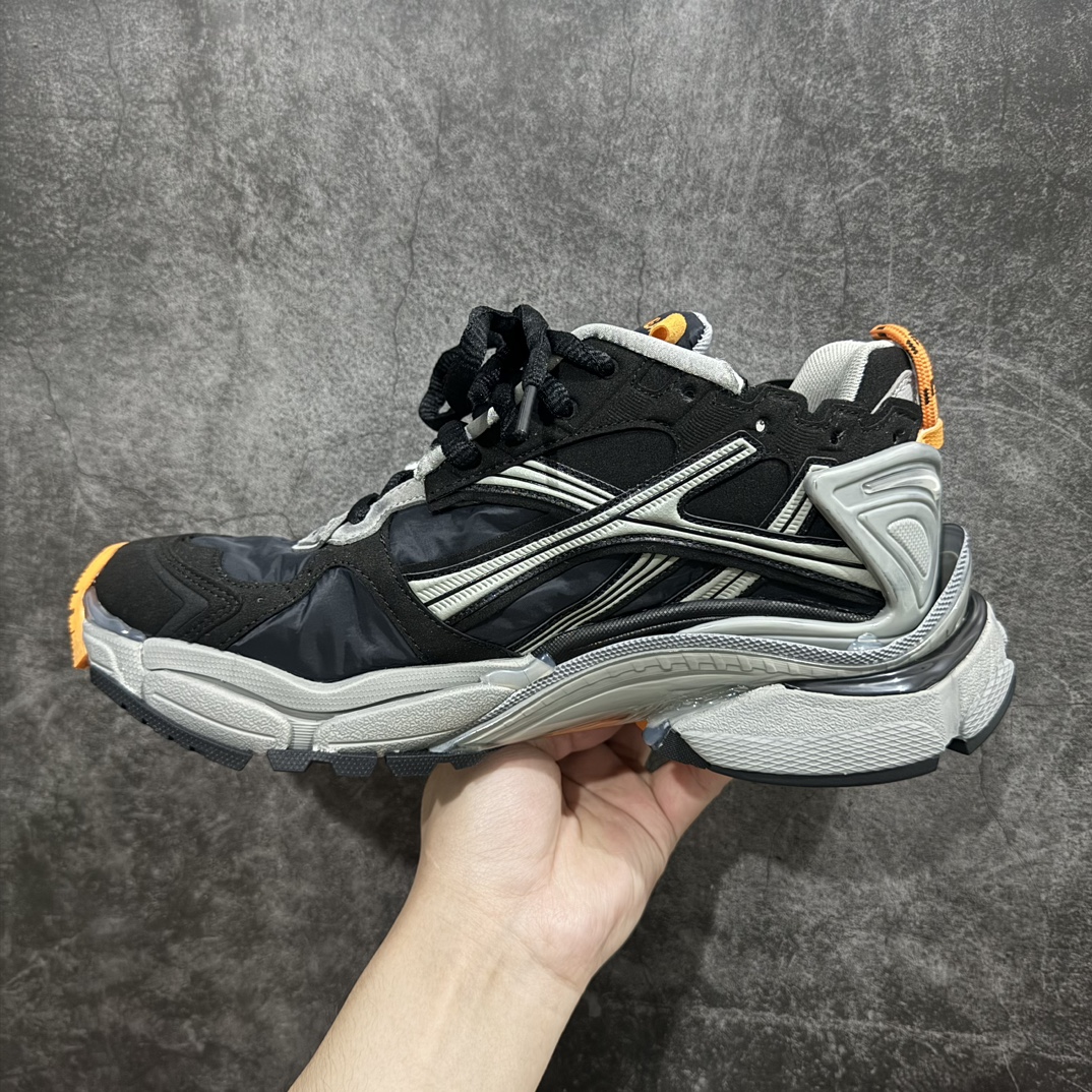 图片[2]-【XA版本】Balenciaga Runer 巴黎世家7.5代 破坏风 手工做旧款复古老爹鞋 黑橙布面做旧nn全新版本出货 核心配合工厂优势供应市场最优品质 鞋型细节做旧等都好于市场版本n不但比市场货好 而且比市场货便宜💪🏻n原厂点胶工艺同步原鞋 区别市面所有版本n非市面所有固定TPU，原厂订制胶棒 一切细节高端还原  ，欢迎挑刺💪🏻 尺码：35-46 编码：DF490520-鞋库