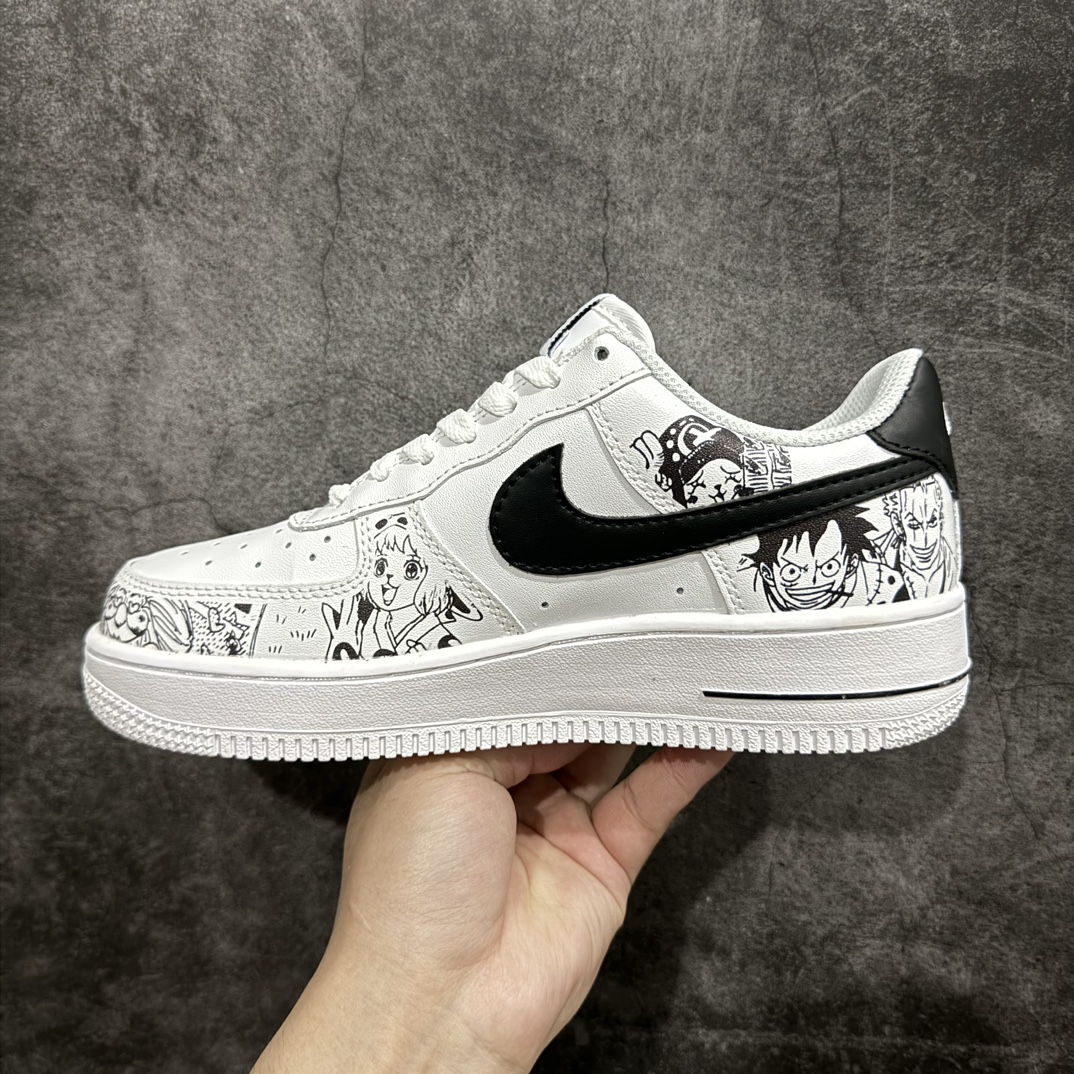 图片[2]-【公司级】Nike Air Force 1 Low 07 定制海贼王涂鸦n原楦头原纸板 打造纯正低帮空军版型 专注外贸渠道 全掌内置蜂窝气垫原盒配件 原厂中底钢印、拉帮完美官方货号：AM0703 122 Size：36 36.5 37.5 38 38.5 39 40 40.5 41 42 42.5 43 44 44.5 45 编码：HXS250260-鞋库