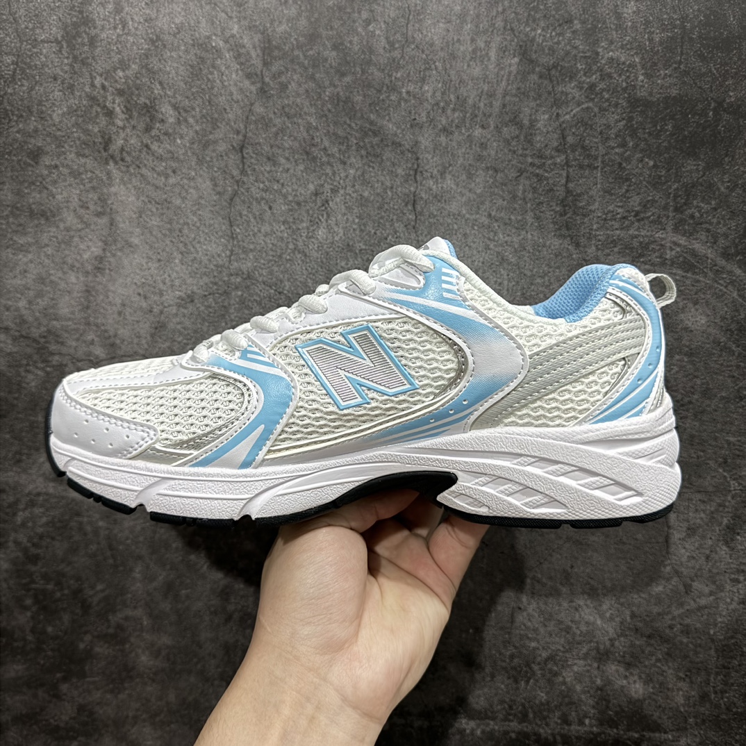 图片[2]-【DT版本】新百伦NB New Balance MR530 白蓝色MR530BB 全套原楦原纸板原厂数据开发 原厂网纱 原装进口皮料正确卡色 正确中底拉帮中底网布细节 冲裁组合 匠心打造 耗时两个月开发完成 工艺极其复杂难度可想而知 新开独立私模大底 全网唯一正确做旧组合大底 高端零售专供产物  尺码：36 37 37.5 38 38.5 39.5 40 40.5 41.5 42 42.5 43 44 44.5 编码：DT240250-鞋库