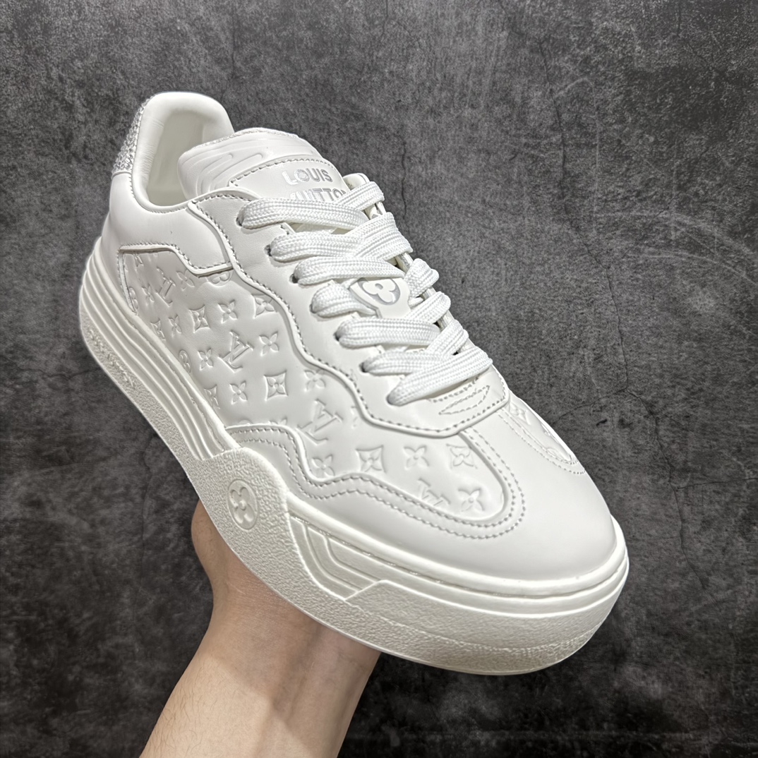 图片[3]-【广东纯原版本】2024ss 春夏新品 路易威登Louis Vuitton Groovy Platform Low Sneaker 时髦增高系列低帮松糕厚底百搭德训风休闲小白运动鞋“皮革白灰橙尾压纹LV老花” 尺码：35-41nn女鞋广东原产n配置抽屉礼品鞋盒及包装说明书n防尘布袋物件(附送快递加固牛皮纸外盒!!)n采用固色牛反绒组合头层皮革饰片鞋面材质n高密度电脑车线工艺小牛真皮内里贴附PU超软脚感乳胶鞋垫n外置隔色TPU厚实高弹橡胶鞋底 编码：KH390420-鞋库