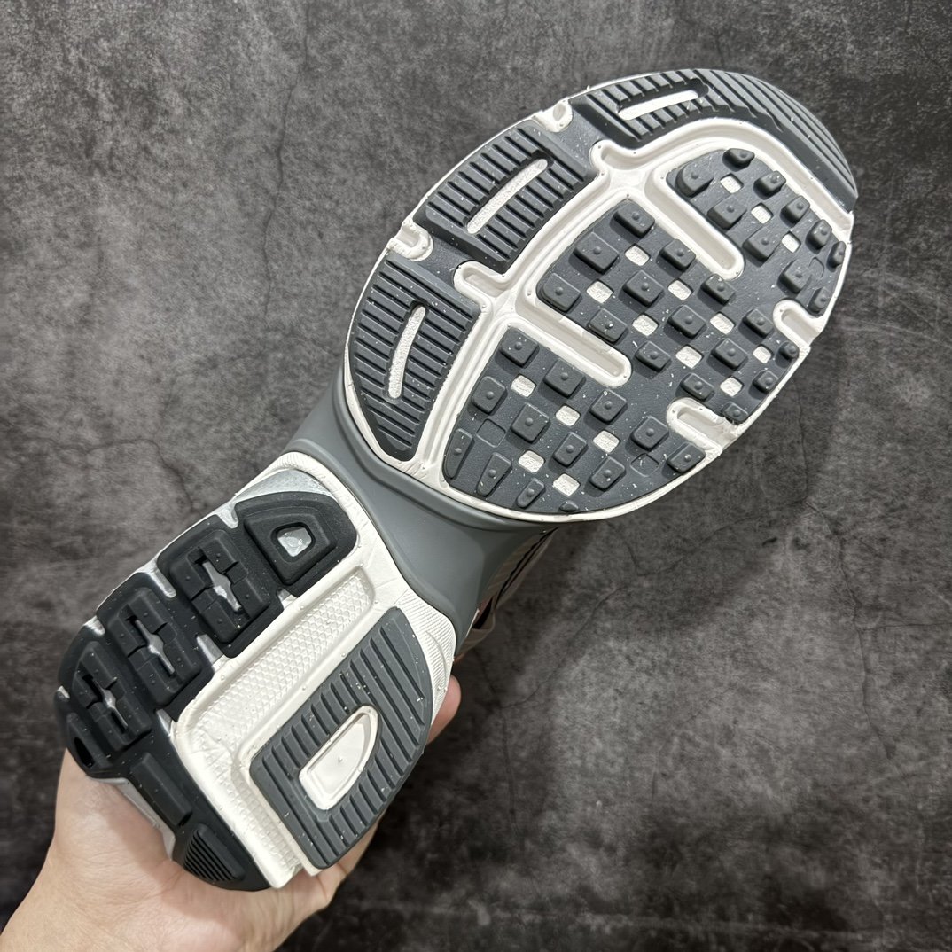 纯原特供版NikeV2KRun减震防滑耐磨低帮跑步鞋龙年情人节灰黑FD0736-200市场最强版本完美版