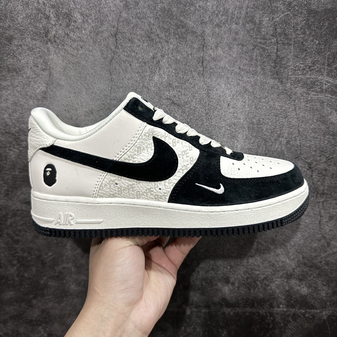 【公司级】Nike Air Force 1 Low 07 x BAPE 白黑n原楦头原纸板 打造纯正低帮空军版型 专注外贸渠道 全掌内置蜂窝气垫原盒配件 原厂中底钢印、拉帮完美官方货号：BA8806 845 Size：36 36.5 37.5 38 38.5 39 40 40.5 41 42 42.5 43 44 44.5 45 编码：HXS310320-鞋库