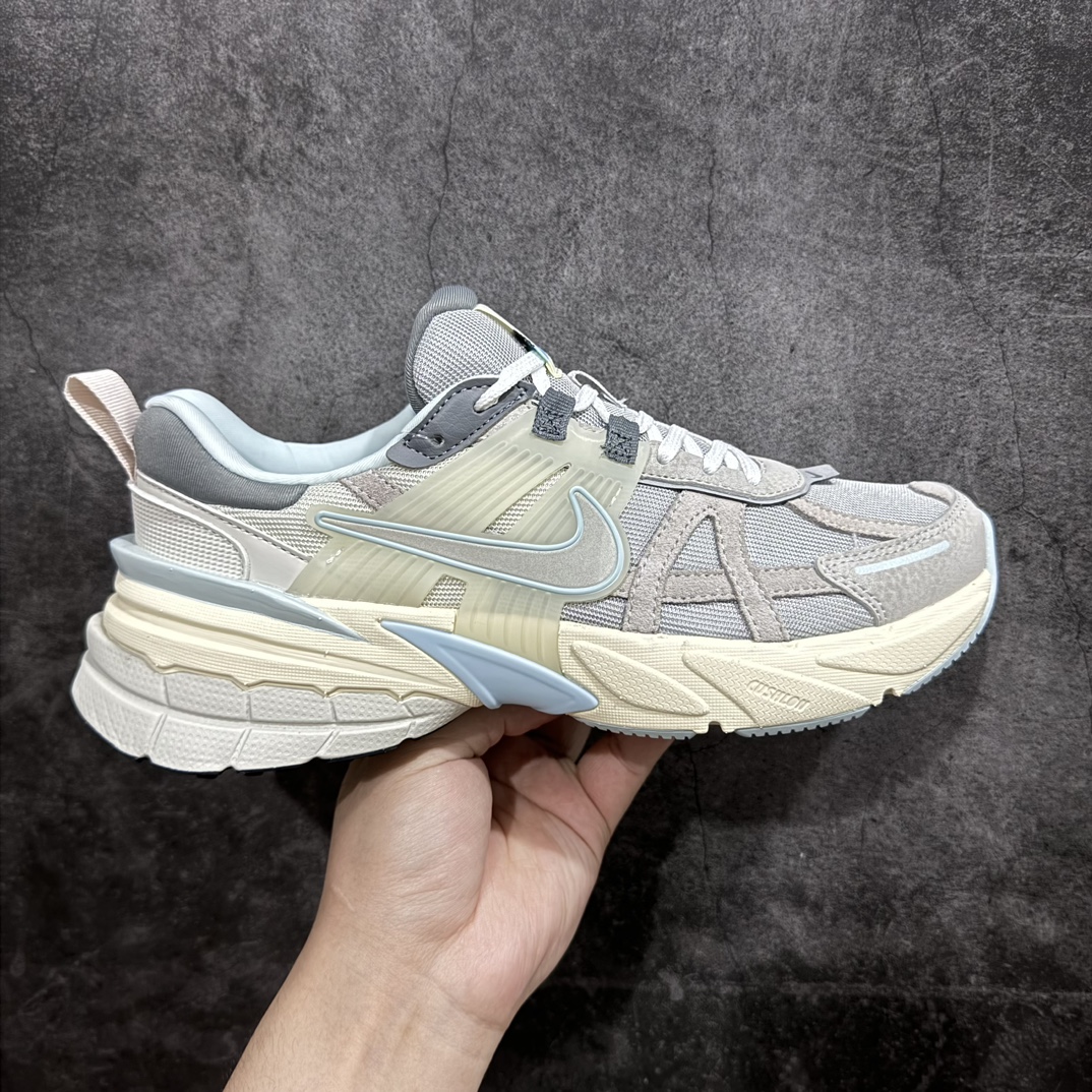 纯原特供版NikeV2KRun减震防滑耐磨低帮跑步鞋浅玉灰FZ3596-072市场最强版本完美版型细节一