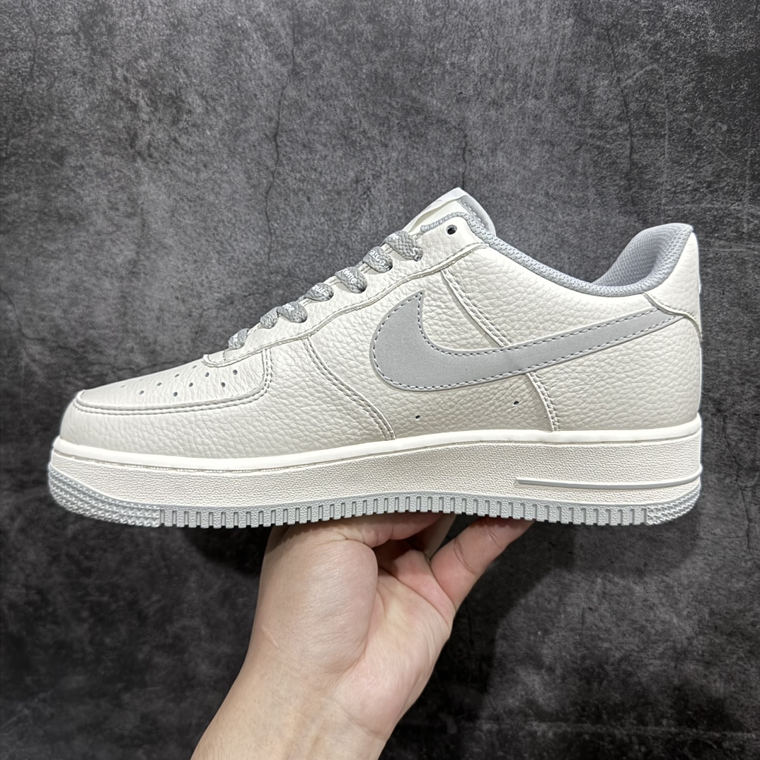 图片[2]-【公司级】Supreme x Nk Air Force 1\’07 Low 米白灰 联名款 空军一号低帮休闲板鞋 SU0220-007n#3M反光 定制皮料 原盒原包装 原楦头原纸板 纯正版型 正品NFC感应芯片 内置全掌气垫 尺码：36 36.5 37.5 38 38.5 39 40 40.5 41 42 42.5 43 44 44.5 45 编码：LF250260-鞋库