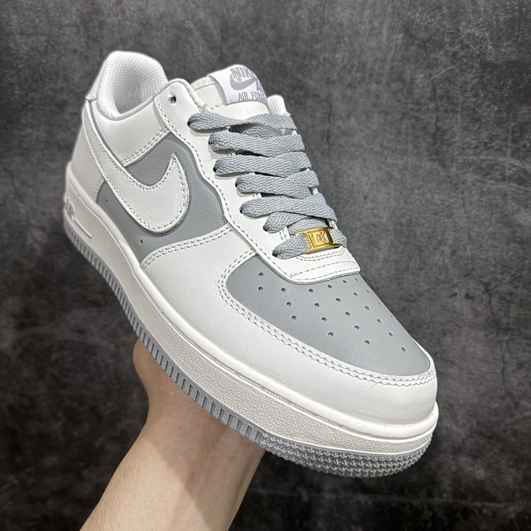 图片[3]-【公司级】小红书爆款 公司级 Nike Air Force 1 Low \’07 白灰拼接 低帮空军一号休闲板鞋  定制皮料 原楦原纸板 纯正空军版型 高清洁度 内置全掌气垫货号：AV0303-726Size：36 36.5 37.5 38 38.5 39 40 40.5 41 42 42.5 43 44 44.5 45 编码：HXS250260-鞋库