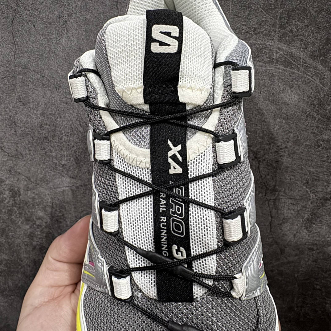 图片[5]-【绿x版】SALOMON XA Pro 3D ADV萨洛蒙潮流越野机能户外功能鞋 鲨鱼灰 475422nn纯原外贸平台特供订单 耗时半年巨作 全套原纸板楦头开发 原厂特供网布配套加持 确保原汁原味 完美呈现版型 原档数据独家私模五层组合大底 男女鞋同步官方开发至46.5 原装Ortholite轻量化鞋垫 中底布带钢印编号 原厂TPU锁扣 进口港宝加持 后跟自然饱满 还原公司包裹性 鞋面采用SENSIFT贴合技术 全方位贴合包裹脚型 鞋跟部鞋底牵引设计 提供强大的抓地性能 更适应野外崎岖不平的道路 其3D ADVANCED CHASSIS底盘 材料轻量大化 钉齿设计更具稳定性 防护性 鞋底易磨损区运用CONTAGRIP高耐磨材料 应对城市硬质路面长距离跑考验  尺码：36 36.5 37.5 38 38.5 39 40 40.5 41 42 42.5 43 44 44.5 45 46 46.5 编码：SLM340360-莆田鞋批发中心