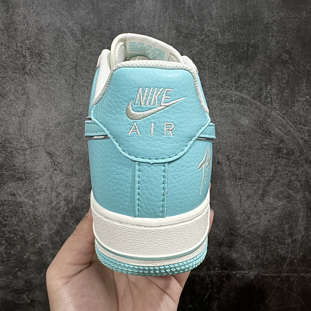 图片[4]-【公司级】Nike Air Force 1 Low 07 x Travis Scott 白蓝n原楦头原纸板 打造纯正低帮空军版型 专注外贸渠道 全掌内置蜂窝气垫原盒配件 原厂中底钢印、拉帮完美官方货号：IO5636 555 Size：36 36.5 37.5 38 38.5 39 40 40.5 41 42 42.5 43 44 44.5 45 编码：LF270280-鞋库