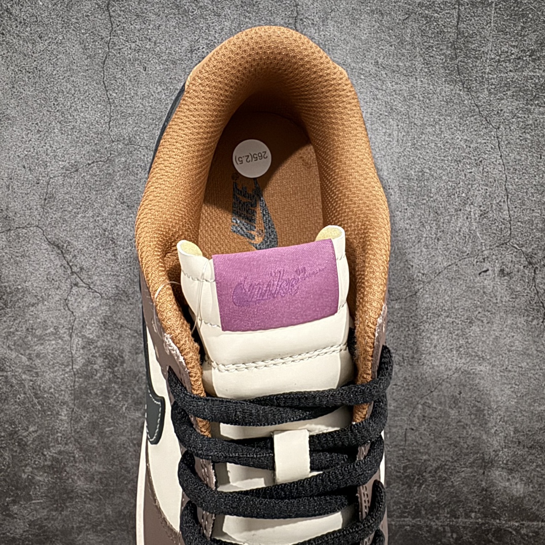 图片[8]-【定制版】DK版 Nike SB Dunk Low 复古录音带 黑棕色n纯原大厂出品 极力推荐n原装头层材料 独家版型蒸餾加工n帶來的是更好的视觉和脚感体验n大厂纯原品质出货 清洁度电绣工艺 皮料切割干净无任何毛边 细节完美 官方货号: MU0232 370 尺码：36 36.5 37.5 38 38.5 39 40 40.5 41 42 42.5 43 44 44.5 45  编码：HXS340360-鞋库