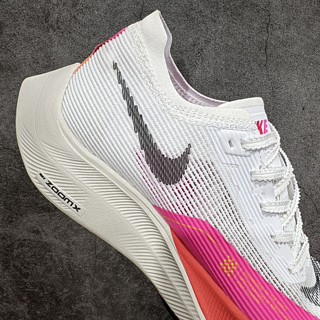 纯原版NikeZoomXVaporflyNext%马拉松跑步鞋真碳版本舒适鞋面采用合成革+织物材质不同肌