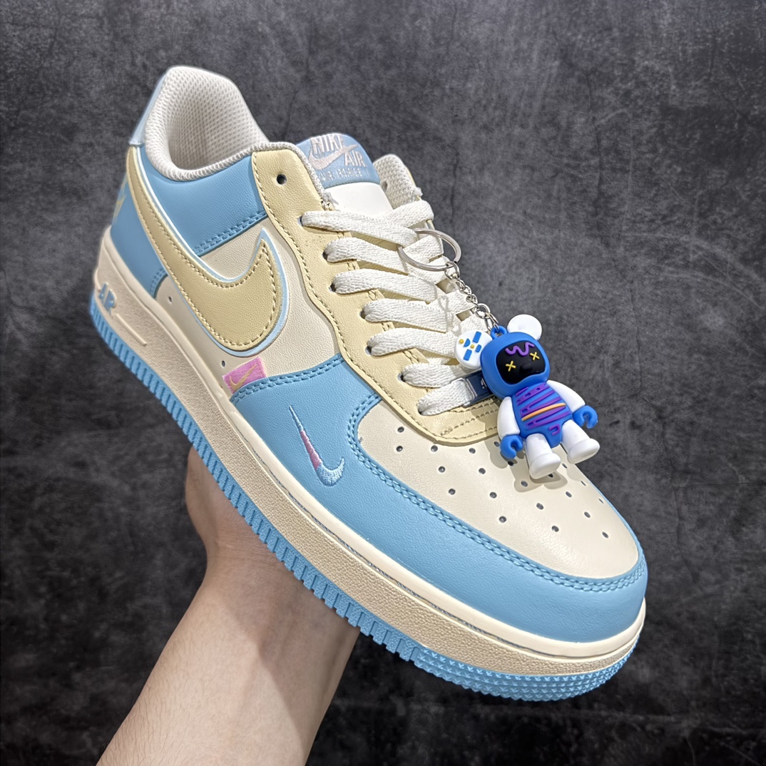 图片[3]-Nk Air Force 1\’07 Low \”Joker Yellow\” 小丑蓝 空军一号低帮定制休闲板鞋n#鞋身浅蓝搭配 恶搞笑脸图案 专注外贸渠道 全掌内置蜂窝气垫 原盒配件 原厂中底钢印、拉帮完美 货号：XL2312-555 尺码：36 36.5 37.5 38 38.5 39 40 40.5 41 42 42.5 43 44 44.5 45 编码：HXS310320-鞋库