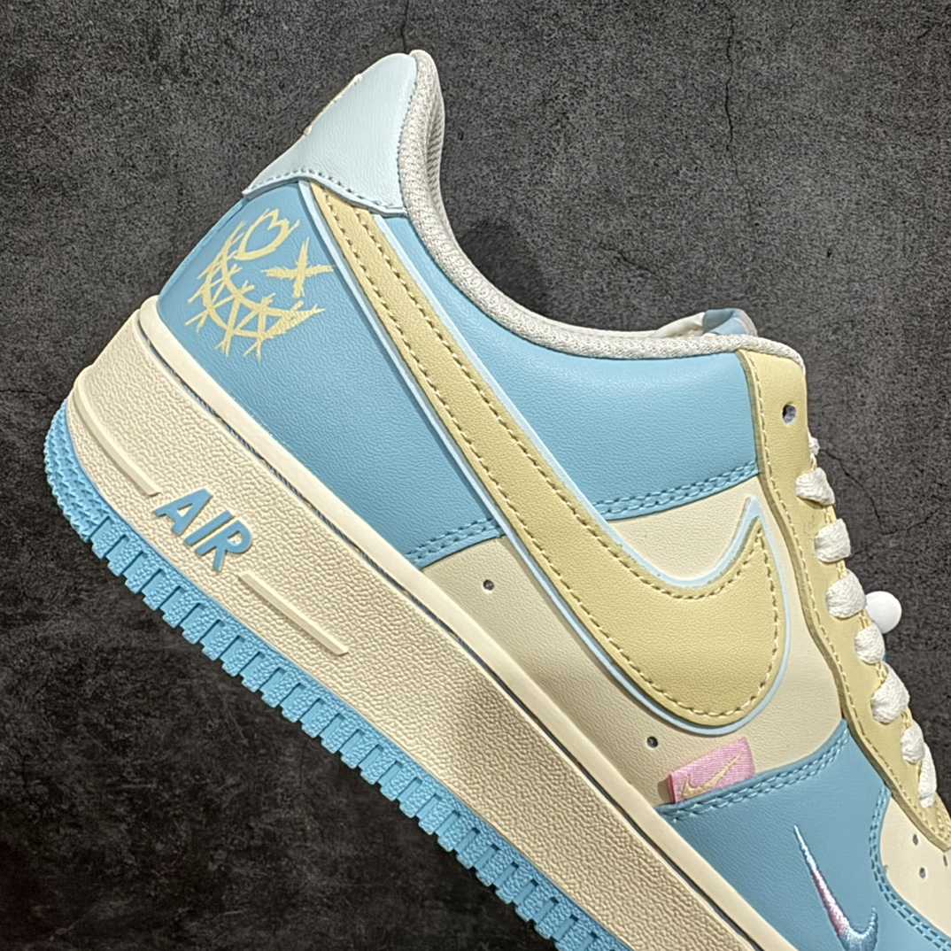 图片[7]-Nk Air Force 1\’07 Low \”Joker Yellow\” 小丑蓝 空军一号低帮定制休闲板鞋n#鞋身浅蓝搭配 恶搞笑脸图案 专注外贸渠道 全掌内置蜂窝气垫 原盒配件 原厂中底钢印、拉帮完美 货号：XL2312-555 尺码：36 36.5 37.5 38 38.5 39 40 40.5 41 42 42.5 43 44 44.5 45 编码：HXS310320-鞋库