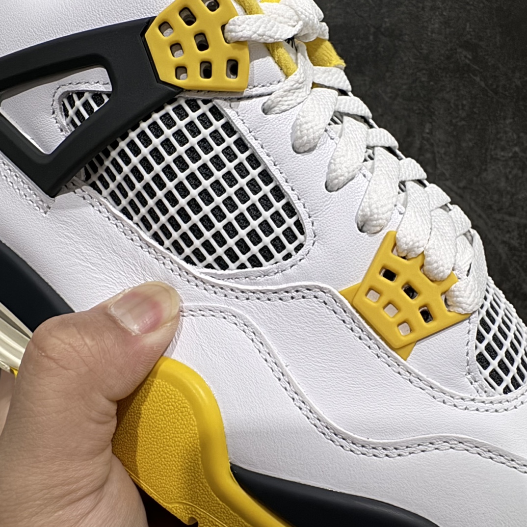 图片[3]-【GX/美版绿x】Air Jordan AJ4 Retro白黄雷公色 AQ9129-101nn圈内最强四代 独家外贸特供尺码含 45.5 49.5 50.5耗时半年巨作 全套原纸板楦头开发 原厂特供皮料加持 确保原汁原味 完美呈现四代版型 一比一鞋头弧度高度鞋身弧度 数据细节工艺流程均保持原鞋一致 原厂TPU网格鞋带扣 正确内里网布 菱角分明不变形无多余毛边 柔软性质感一致于原鞋 市场唯一原厂鞋扣模具 背面可见隐藏注塑口 原厂织唛标 原厂飞人电绣工艺 尾指中部跳三针 独家绑鞋带手法 印刷中底布 四线拉帮 米色美纹纸贴合固定 进口港宝加持 后跟自然饱满 全鞋荧光划线卡点 追求极致完美 每一双都是工艺品 多重QC质检 超越公司货的品控标准 实实在在的免检产品  尺码：40 40.5 41 42 42.5 43 44 44.5 45 45.5 46 47.5 48.5 49.5 50.5 编码：T1520540-鞋库