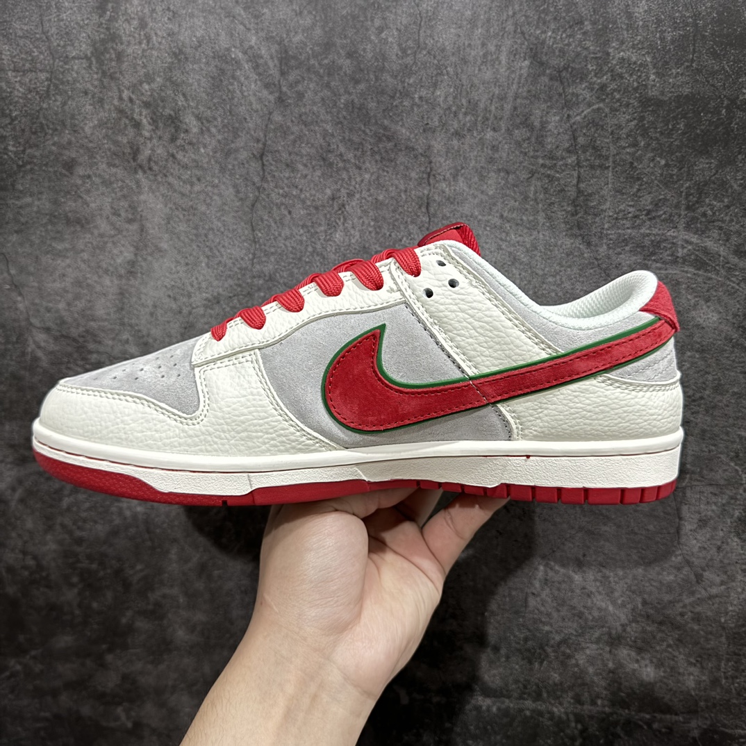 图片[2]-【定制版】Nk SB Dunk Low 中国年限定-红运 周年高端定制 低帮休闲板鞋 CR8033-506n#定制鞋盒 大厂纯原品质出货 超高清洁度 皮料切割干净无任何毛边 细节完美 整体采用多色拼接 寓意努力奋斗 实现从平凡到卓越的转变 如龙般腾飞 大展宏图（附图赠送龙年吉祥物挂件一枚） 尺码：36 36.5 37.5 38 38.5 39 40 40.5 41 42 42.5 43 44 44.5 45  编码：HXS320340-莆田鞋批发中心