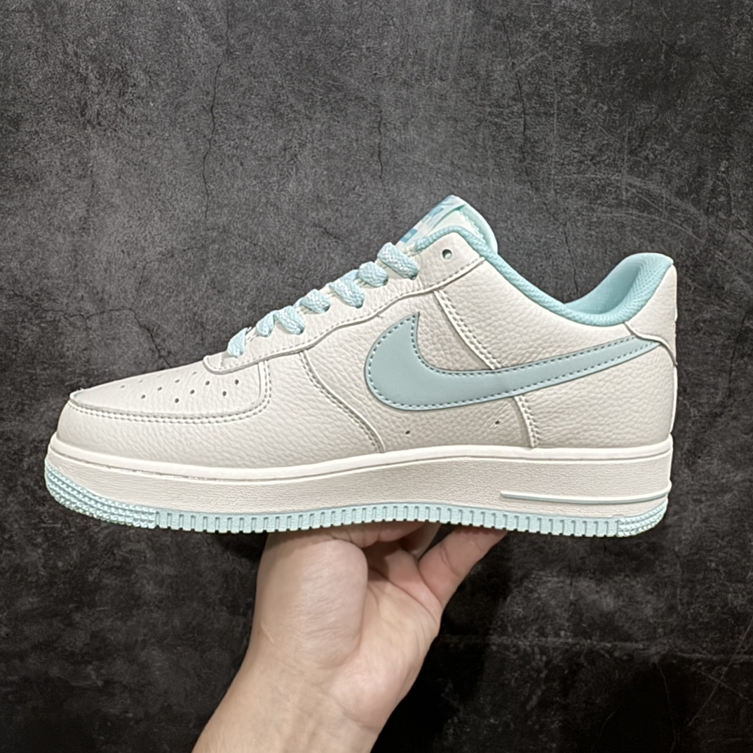 图片[2]-【公司级】Supreme x Nk Air Force 1\’07 Low 冰蓝 联名款 空军一号低帮休闲板鞋 SU0220-006n#3M反光 定制皮料 原盒原包装 原楦头原纸板 纯正版型 正品NFC感应芯片 内置全掌气垫 尺码：36 36.5 37.5 38 38.5 39 40 40.5 41 42 42.5 43 44 44.5 45 编码：lF250260-莆田鞋批发中心