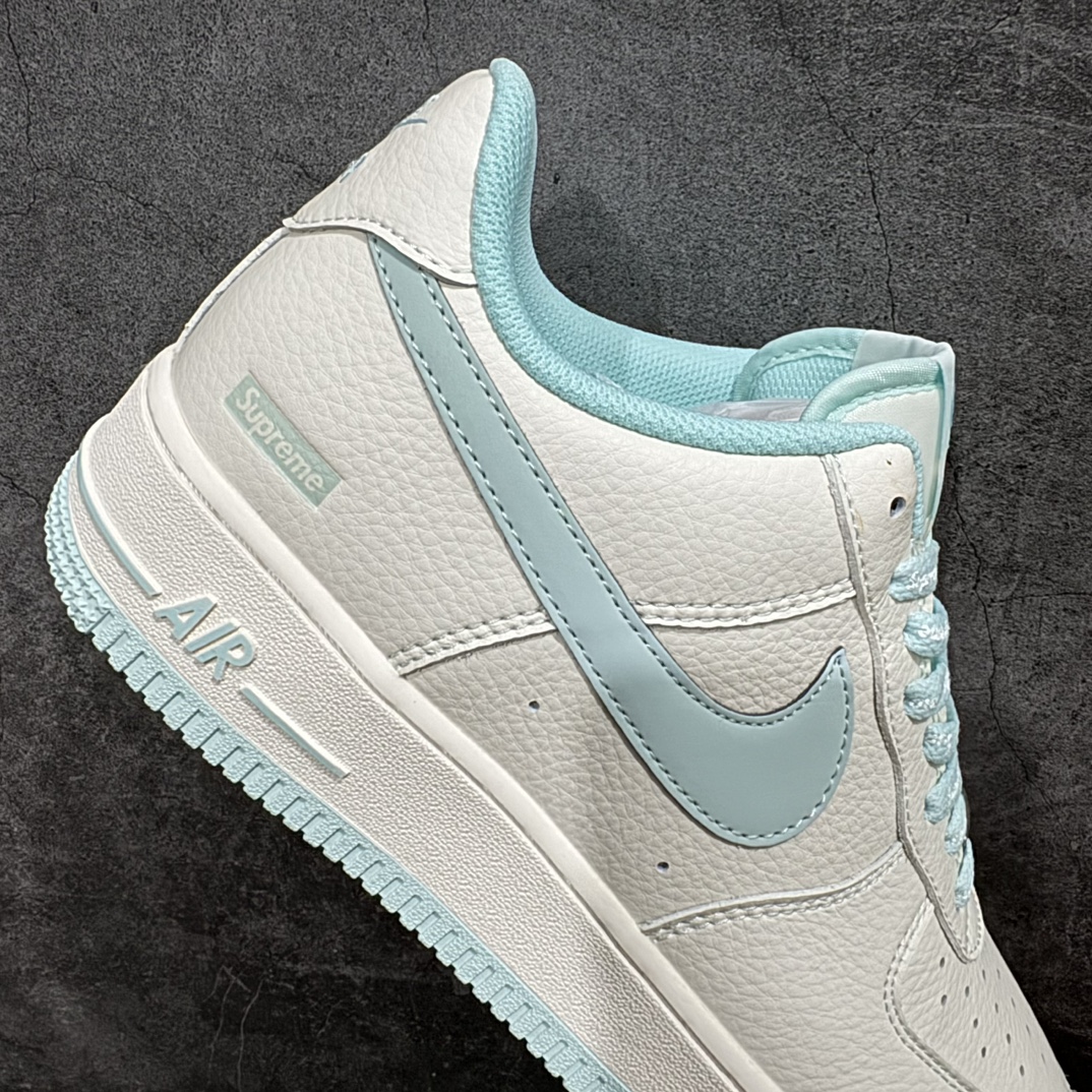 图片[7]-【公司级】Supreme x Nk Air Force 1\’07 Low 冰蓝 联名款 空军一号低帮休闲板鞋 SU0220-006n#3M反光 定制皮料 原盒原包装 原楦头原纸板 纯正版型 正品NFC感应芯片 内置全掌气垫 尺码：36 36.5 37.5 38 38.5 39 40 40.5 41 42 42.5 43 44 44.5 45 编码：lF250260-莆田鞋批发中心