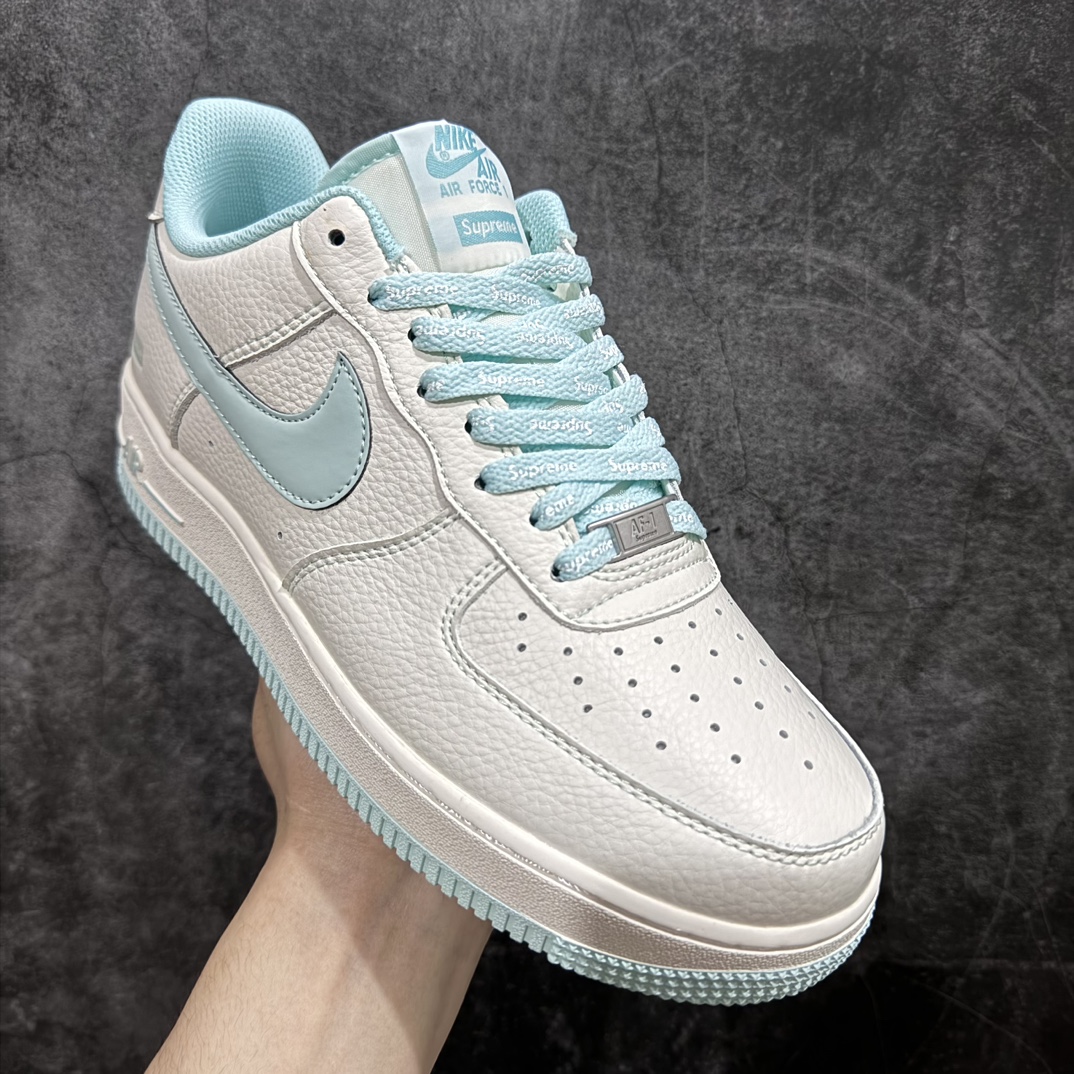 图片[3]-【公司级】Supreme x Nk Air Force 1\’07 Low 冰蓝 联名款 空军一号低帮休闲板鞋 SU0220-006n#3M反光 定制皮料 原盒原包装 原楦头原纸板 纯正版型 正品NFC感应芯片 内置全掌气垫 尺码：36 36.5 37.5 38 38.5 39 40 40.5 41 42 42.5 43 44 44.5 45 编码：lF250260-莆田鞋批发中心