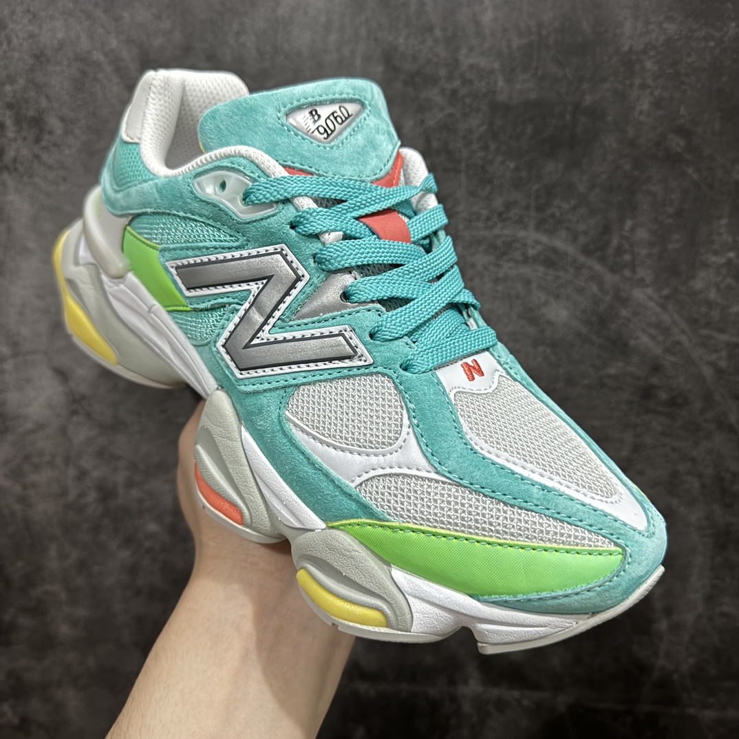 图片[3]-【纯原版】 New Balance NB9060 联名款 复古休闲运动慢跑鞋 U9060DBTn 全套原楦原纸板原厂数据开发 进口三明治网面 原装进口翻毛皮料正确绒感卡色 正确中底拉帮中底网布细节 原厂标裁 带紫光防伪 定制后跟透明水晶模块 冲裁组合 大底贴合程度胶水上色把控完美 整洁度挑战全网艺术家 多道序QC把关品质完善 匠心打造 耗时两个月开发完成 工艺极其复杂难度可想而知 新开独立私模大底 全网唯一正确六层组合大底 高端零售专供产物Size：36 37 37.5 38 38.5 39 40 40.5 41 42 42.5 43 44 45 46.5 编码：JP270300-鞋库