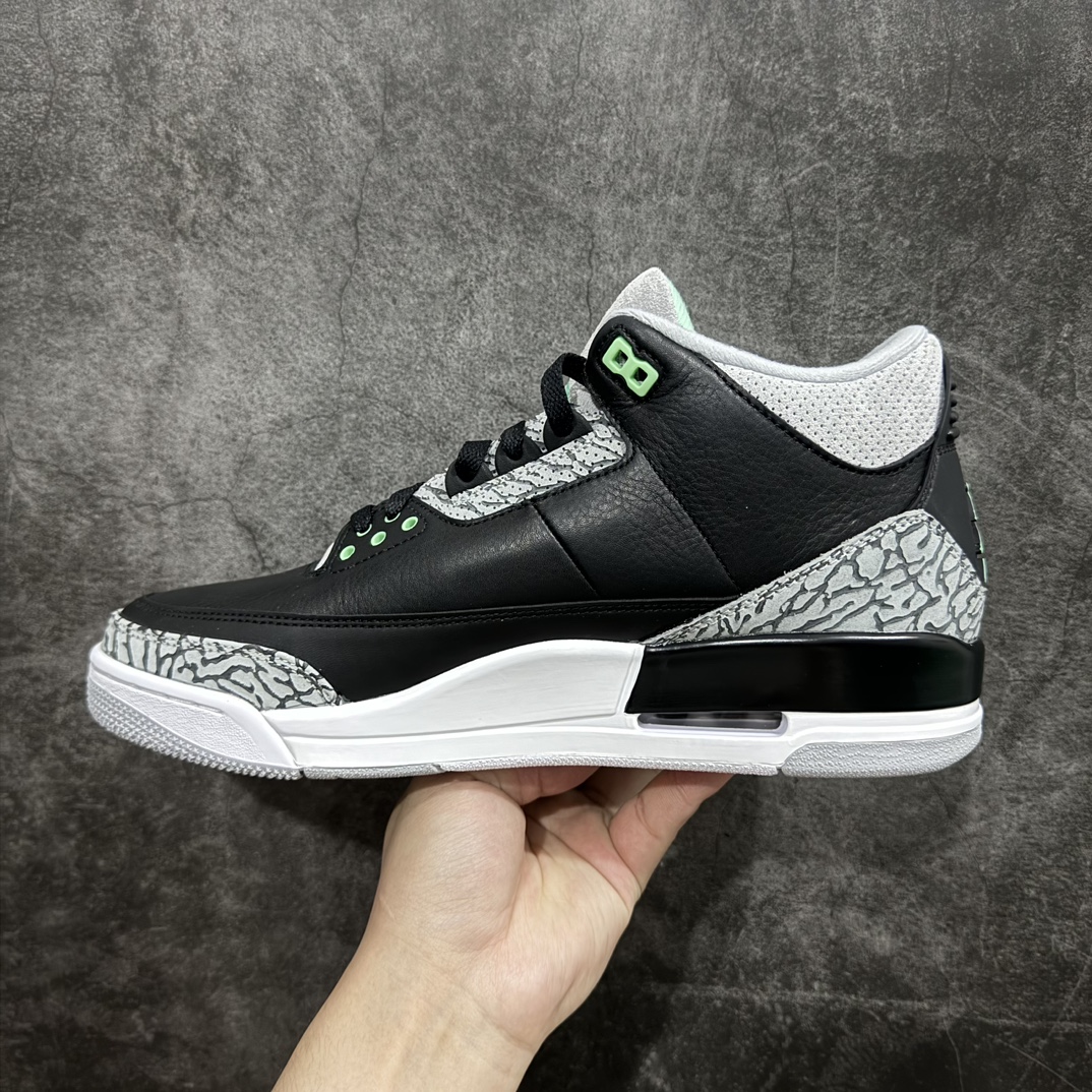 图片[2]-【DF巅峰版】Air Jordan AJ3 Retro 黑蒂芙尼绿 CT8532-031n圈内最强三代系列 匠心打造 开发时长超过半年 目前可过各类鉴定或无法鉴定 裸鞋随便操作 全套原纸板楦头开发 原厂大底磨具加持立体防滑纹理 原装可视Air Sole气垫 原汁原味最完美的三代版型 唯一正确鞋头趴度弧度高度鞋身腰线 原厂TPU彩虹扎染后跟饰片 正确内里反口里网布 皮料菱角分明不变形无多余毛边 广东原厂zp同批次手工大底描漆拉丝 市场唯一原厂鞋扣模具 原厂织唛标 原厂飞人电绣工艺 尾指中部跳三针 独家绑鞋带手法 印刷中底布 四线拉帮 米色美纹纸贴合固定 进口港宝加持 后跟自然饱满 全鞋荧光划线卡点 追求极致完美 每一双都是工艺品 多重QC质检 超越公司货的品控标准 实实在在的免检产品 SIZE：40 40.5 41 42 42.5 43 44 44.5 45 45.5 46 47.5 48.5 编码：T1440470-鞋库