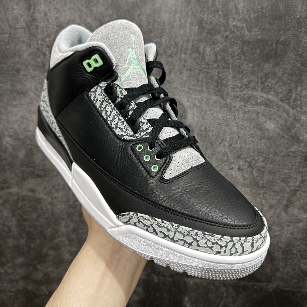 图片[3]-【DF巅峰版】Air Jordan AJ3 Retro 黑蒂芙尼绿 CT8532-031n圈内最强三代系列 匠心打造 开发时长超过半年 目前可过各类鉴定或无法鉴定 裸鞋随便操作 全套原纸板楦头开发 原厂大底磨具加持立体防滑纹理 原装可视Air Sole气垫 原汁原味最完美的三代版型 唯一正确鞋头趴度弧度高度鞋身腰线 原厂TPU彩虹扎染后跟饰片 正确内里反口里网布 皮料菱角分明不变形无多余毛边 广东原厂zp同批次手工大底描漆拉丝 市场唯一原厂鞋扣模具 原厂织唛标 原厂飞人电绣工艺 尾指中部跳三针 独家绑鞋带手法 印刷中底布 四线拉帮 米色美纹纸贴合固定 进口港宝加持 后跟自然饱满 全鞋荧光划线卡点 追求极致完美 每一双都是工艺品 多重QC质检 超越公司货的品控标准 实实在在的免检产品 SIZE：40 40.5 41 42 42.5 43 44 44.5 45 45.5 46 47.5 48.5 编码：T1440470-鞋库