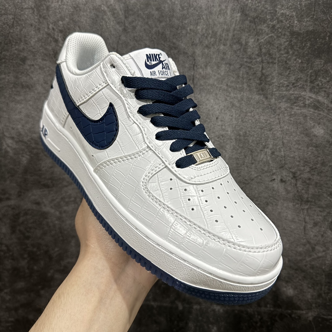 图片[3]-【公司级】Nk Air Force 1\’07 Low \”Ladainian Tomlinson\” 闪电队 白深蓝 空军一号低帮休闲板鞋 DD0614-332n定制蛇纹皮料 水晶大底 原楦原纸板 纯正空军版型 高清洁度 内置全掌气垫 尺码：36 36.5 37.5 38 38.5 39 40 40.5 41 42 42.5 43 44 44.5 45 编码：HXS250260-莆田鞋批发中心