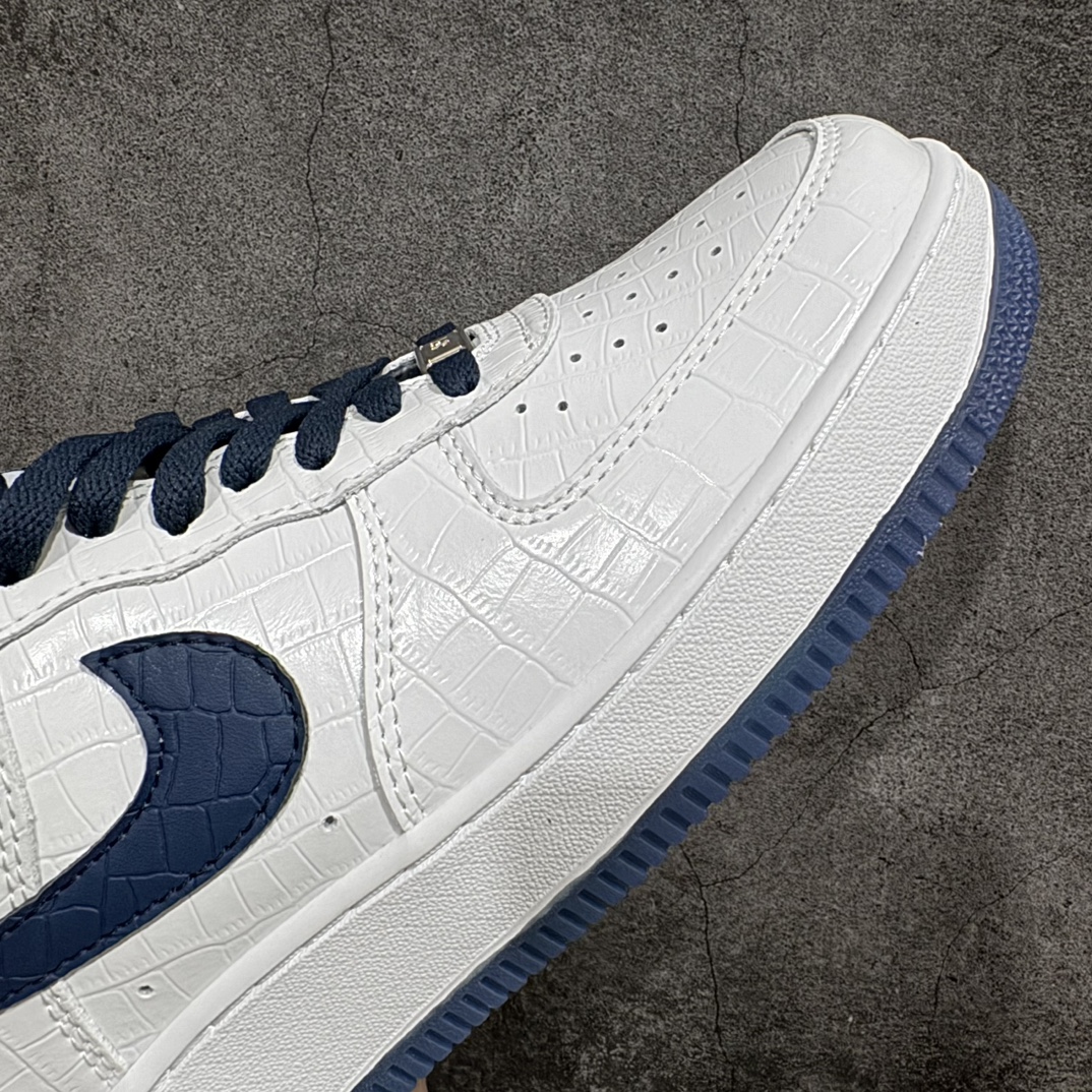 图片[6]-【公司级】Nk Air Force 1\’07 Low \”Ladainian Tomlinson\” 闪电队 白深蓝 空军一号低帮休闲板鞋 DD0614-332n定制蛇纹皮料 水晶大底 原楦原纸板 纯正空军版型 高清洁度 内置全掌气垫 尺码：36 36.5 37.5 38 38.5 39 40 40.5 41 42 42.5 43 44 44.5 45 编码：HXS250260-鞋库