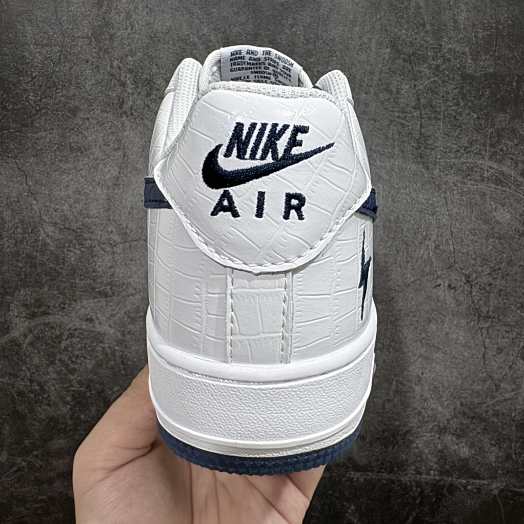 图片[4]-【公司级】Nk Air Force 1\’07 Low \”Ladainian Tomlinson\” 闪电队 白深蓝 空军一号低帮休闲板鞋 DD0614-332n定制蛇纹皮料 水晶大底 原楦原纸板 纯正空军版型 高清洁度 内置全掌气垫 尺码：36 36.5 37.5 38 38.5 39 40 40.5 41 42 42.5 43 44 44.5 45 编码：HXS250260-莆田鞋批发中心