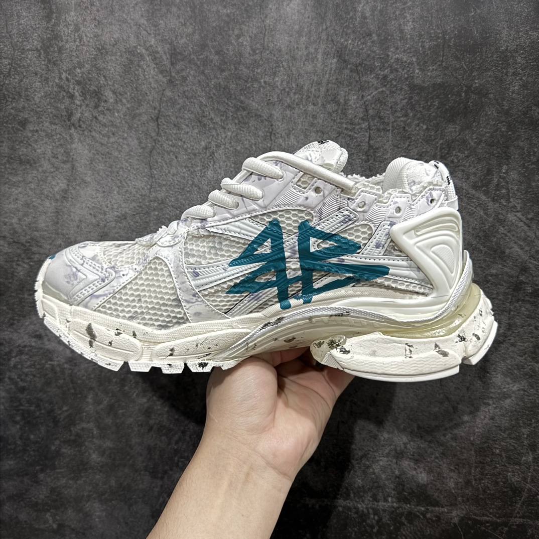 图片[2]-【纯原OK版本】Balenciaga Runner 巴黎世家7代 破坏风 手工做旧款复古老爹鞋 白蓝涂鸦n全新外贸版本 核心配合工厂优势供应该款是通过溢胶 做旧 缝线等细节 展示了设计师 Demna的运动鞋风格 传递复古感 后侧板 翘起的鞋头 展示了 Demna 在结构上的未来构想 尺码：35 36 37 38 39 40 41 42 43 44 45 46 编码：DF500520-鞋库