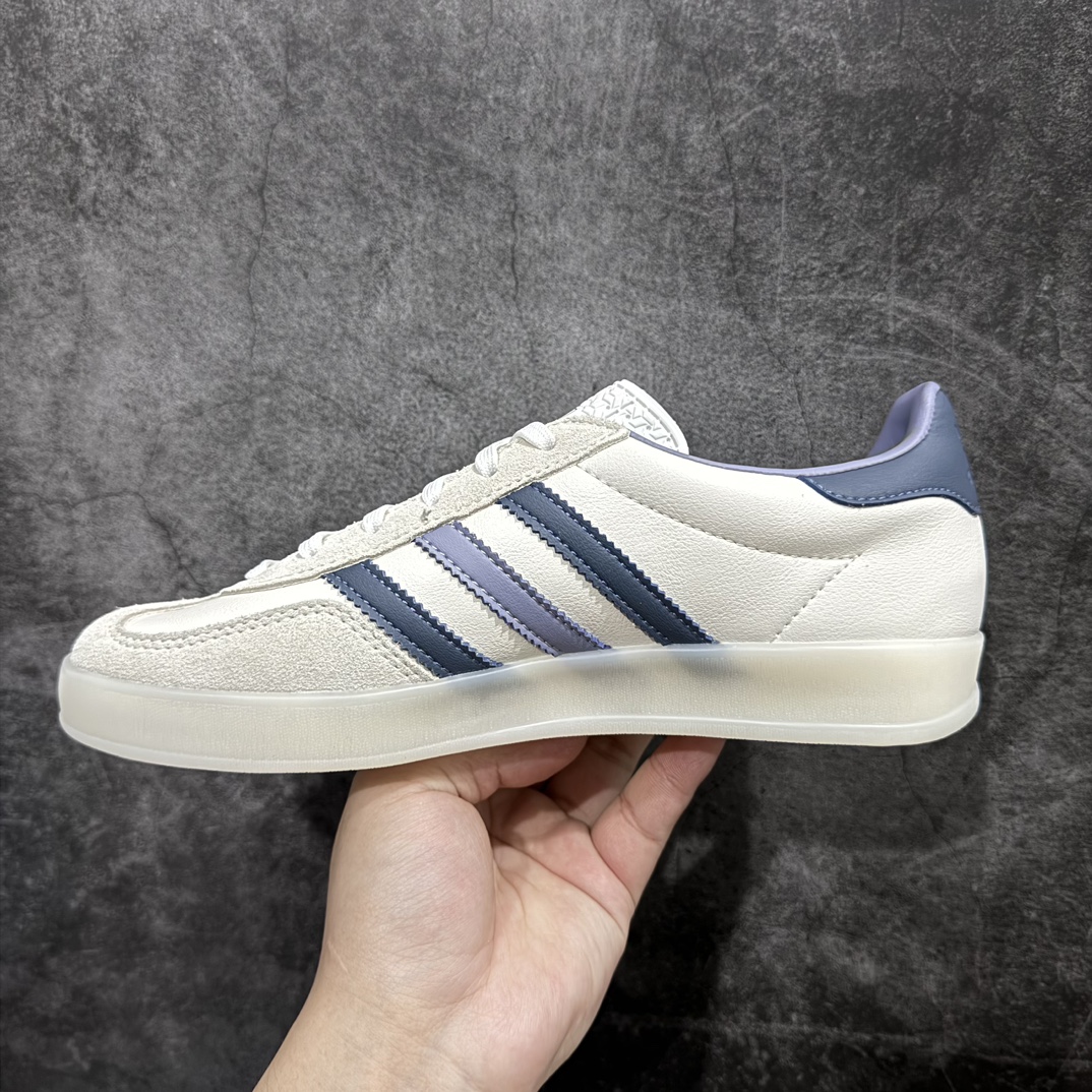 图片[2]-【纯原VT版】AD Gazelle Indoor Trainers 白蓝n 羚羊内训系列低帮复古百搭休闲运动德训风板鞋 IG1643nn目前市场最优品质顶级皮料鞋型做工 区别市场版本n90年代经典的复刻版！自60年代以足球训练鞋面世以来,Gazelle就以其经典设计席卷全球。1991年版本的复刻,再造经典Gazelle。采用皮革打造,搭配浊色细节,让这款经典更加简约。 尺码：36 36⅔ 37⅓ 38 38⅔ 39⅓ 40 40⅔ 41⅓ 42 42⅔ 43⅓ 44 45 编码：ZX240260-鞋库