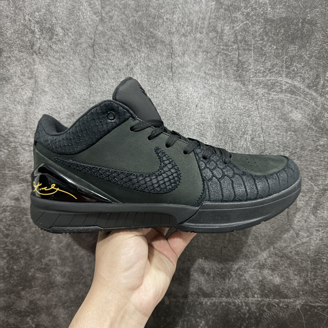 【OG纯原版本】NK ZOOM KOBE 4 Protro \”Black Mamba\”nOG纯原生产线科比四代 黑曼巴 #Zoom Turbo气垫➕后掌EVA缓震 实战配置直接拉满n#原楦纸板开发 鞋身流线型、后跟塑形，区分土肥圆n#原档数据3D打印 鞋面细节匹配原版n#全身鞋材卡料色独家定制 唯一正确喷漆SWOOSH#NK专利Flyknit飞线科技，给予鞋身足够抗扭矩力n#真实底模 实战利器 专供海外市场 Size：40 40.5 41 42 42.5 43 44 44.5 45 46 47.5  编码：OG440460-鞋库