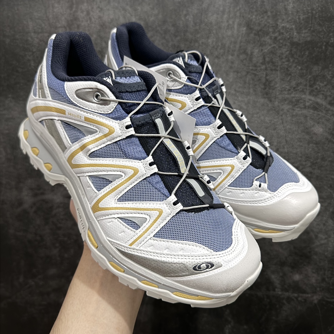 【绿x升级版】Salomon XT-QUEST ADV萨洛蒙情侣款户外机能鞋 灰蓝色 475421n全新绿x升级版 品质大改进 ‼️n全鞋改进为原厂一致材料打造n全新修长鞋型 相对老版臃肿鞋型 此版的版型更正全新玻璃冲刀 清洁度提升n同步原版左右鞋带孔的间距加大（之前老版间距太小）n网面与鞋头材料校对一致无色差（老版网面有色差）n鞋后跟反口V字定型同步zp（老版臃肿为U字后跟反口）n鞋舌两侧鞋帮脚踝处更加直挺（之前老版往中间踏）n鞋盒黑盒改正为原版牛皮纸鞋盒n鞋头处添加☯️太极标n所有细节多次修改校正 坚持同步原版无差别n毋庸置疑全市场最好的版本💪🏻终端优势供应nnSIZE：36 36.5 37.5 38 38.5 39 40 40.5 41 42 42.5 43 44 44.5 45 46 编码：SLM330350-鞋库