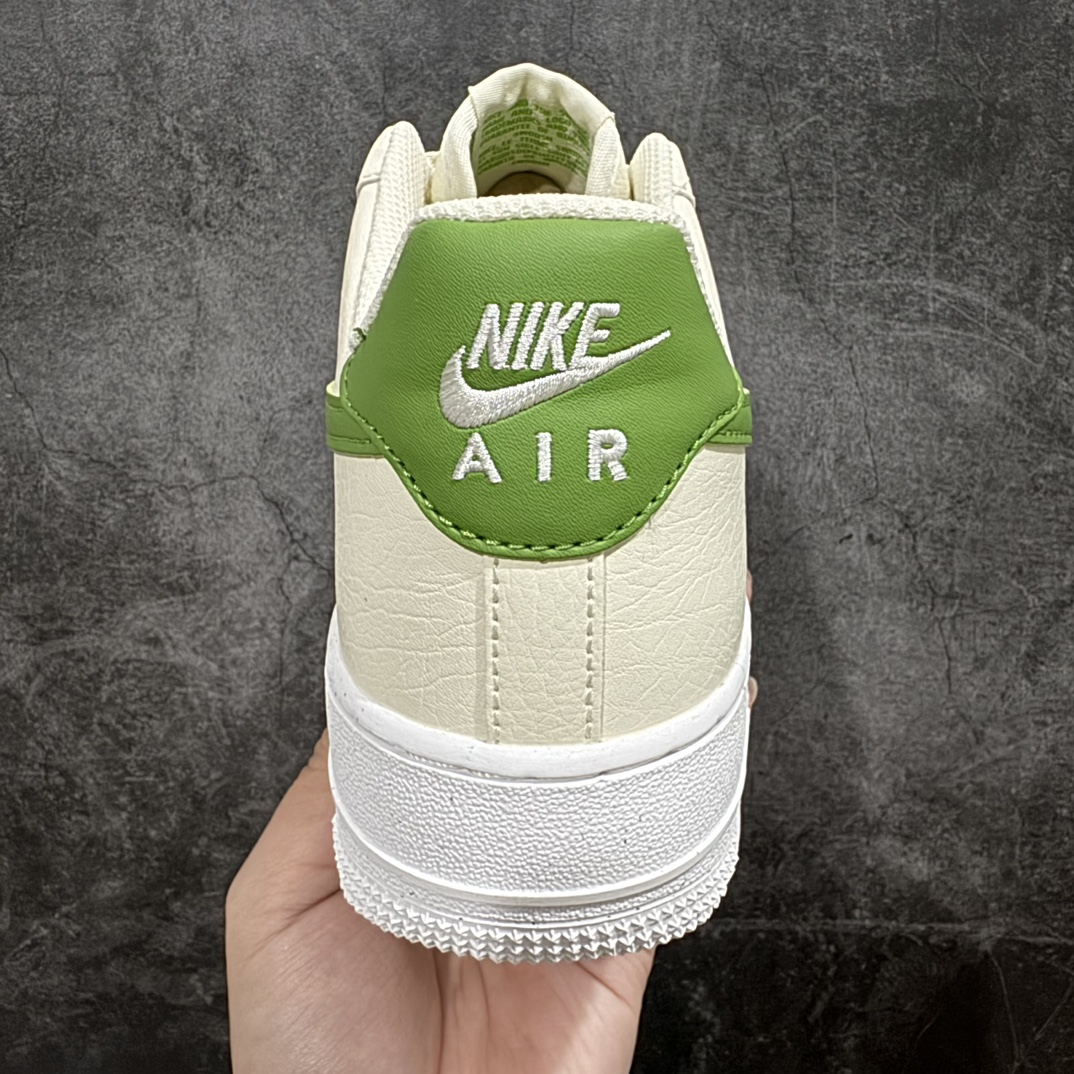 图片[4]-【公司级】Nike Air Force 1 “米白绿尾勾” 空军一号低帮运动休闲板鞋 官方同步 原装级别 原楦头原纸板 打造纯正空军版型#专注外贸渠道 全掌内置蜂窝气垫 #原盒配件 原厂中底钢印、拉帮完美货号：DV3808-102 尺码：36 36.5 37.5 38 38.5 39 40 40.5 41 42 42.5 43 44 44.5 45 编码：LF250260-鞋库