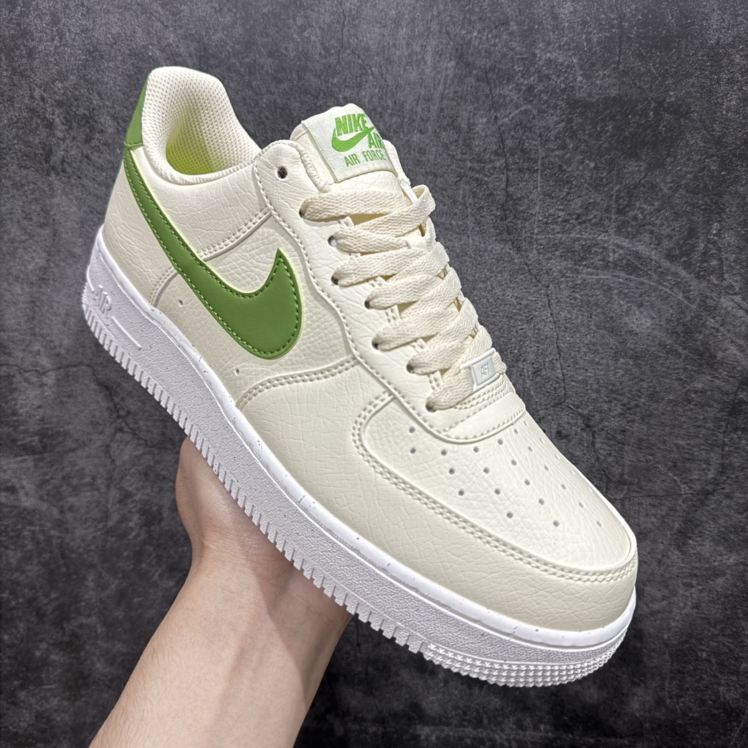 图片[3]-【公司级】Nike Air Force 1 “米白绿尾勾” 空军一号低帮运动休闲板鞋 官方同步 原装级别 原楦头原纸板 打造纯正空军版型#专注外贸渠道 全掌内置蜂窝气垫 #原盒配件 原厂中底钢印、拉帮完美货号：DV3808-102 尺码：36 36.5 37.5 38 38.5 39 40 40.5 41 42 42.5 43 44 44.5 45 编码：LF250260-鞋库