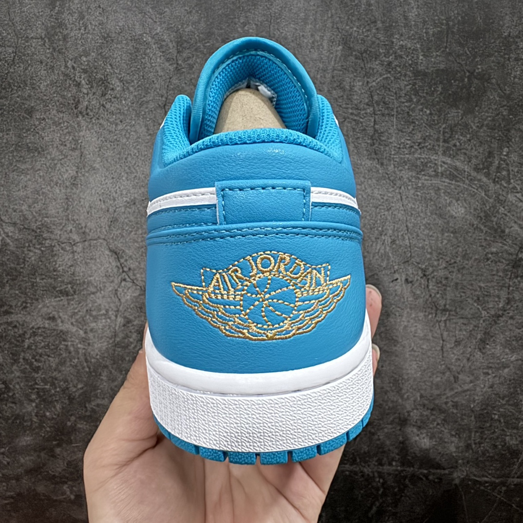 图片[4]-【vt版本】Air Jordan 1 Low 乔丹1代低帮白蓝 货号：553558-174nn全新流水线出品 DT版本唯一平替选择 市场第二梯队最强版 全部原鞋开发 原楦原纸板开发 全鞋电脑针车 原厂内置全掌气垫 原盒内在原标 唯一Zp原版鞋带绑法 免检产品 全新2022版型 全头层皮料 完美零毛边处理 原厂配置全掌气垫 价格定位良心nSIZE：36 36.5 37.5 38 38.5 39 40 40.5 41 42 42.5 43 44 44.5 45 46 编码：ZX210230-鞋库