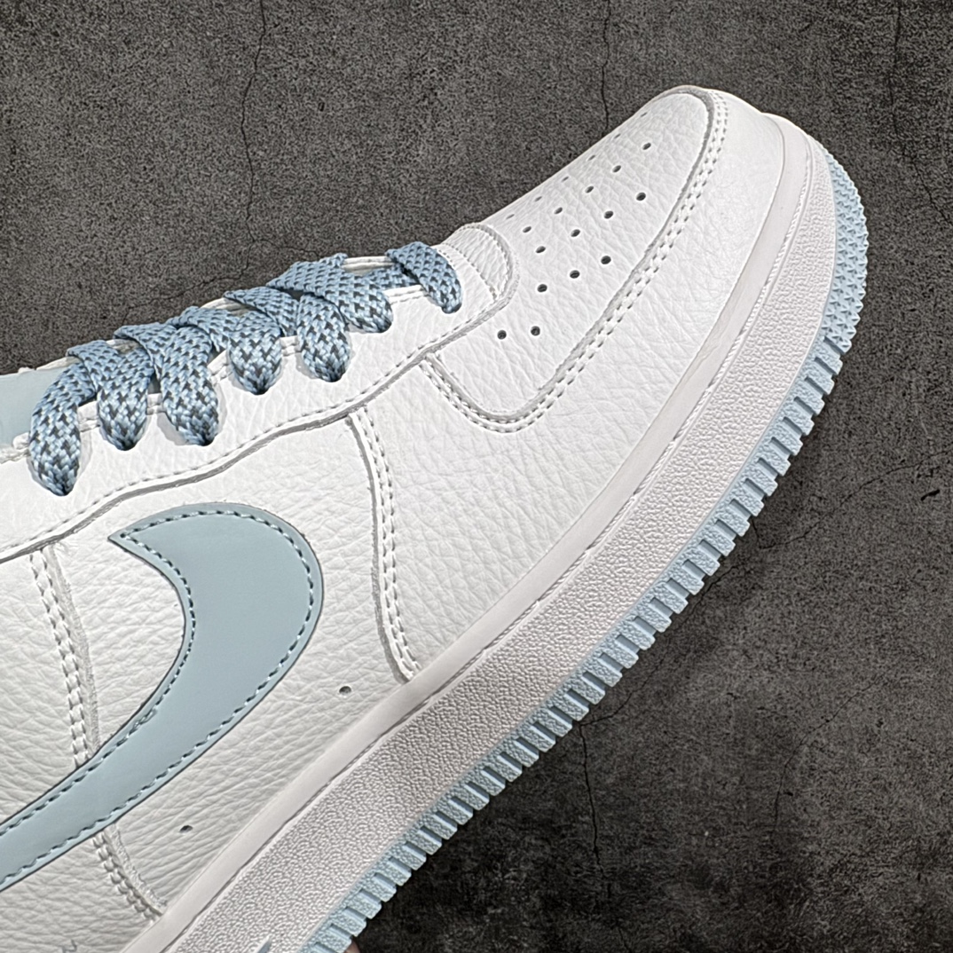 图片[6]-【公司级】海外限量发售 公司级 NOCTA×NIke Air Force 1 Low certified lover boy 冰蓝 经典空军一号低帮休闲板鞋 3m反光 原楦头原纸板 纯正空军版型 内置全掌气垫 原盒配件 原厂中底钢印 拉帮完美 货号：LO1718-061SIZE：36 36.5 37.5 38 38.5 39 40 40.5 41 42 42.5 43 44 44.5 45 编码：LF290300-鞋库