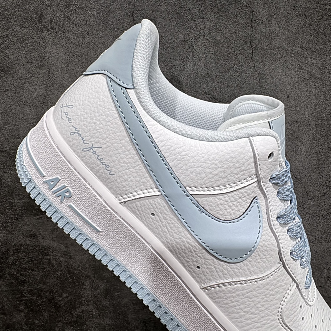 图片[7]-【公司级】海外限量发售 公司级 NOCTA×NIke Air Force 1 Low certified lover boy 冰蓝 经典空军一号低帮休闲板鞋 3m反光 原楦头原纸板 纯正空军版型 内置全掌气垫 原盒配件 原厂中底钢印 拉帮完美 货号：LO1718-061SIZE：36 36.5 37.5 38 38.5 39 40 40.5 41 42 42.5 43 44 44.5 45 编码：LF290300-鞋库