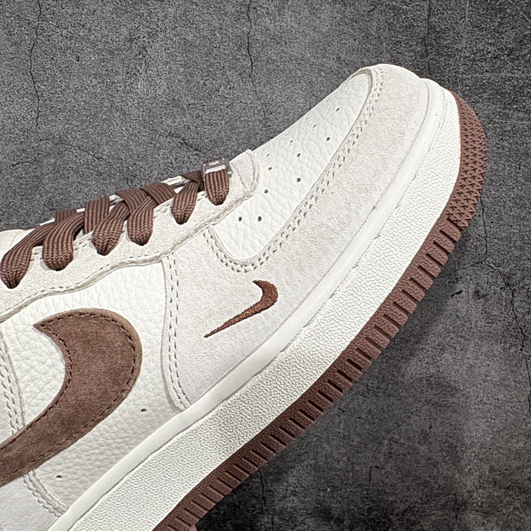 图片[6]-【公司级】海外限量发售NIke Air Force 1 \’07 Low “斯图西联名–咖啡猪八”空军一号 低帮 运动鞋 休闲鞋 折边针车 工艺难度大 原楦头原纸板 原装鞋盒 定制五金配件 内置全掌气垫 原厂鞋底货号：HD1968-017 Size：36 36.5 37.5 38 38.5 39 40 40.5 41 42 42.5 43 44 44.5 45 编码：HXS310320-鞋库