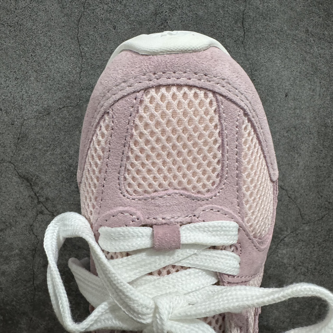 图片[5]-【广东纯原版本】Miumiu x New Balance NB24S联名款运动鞋  缪缪大秀上爆出的这双与New Balance 新百伦联名款运动 球鞋 后全球各大代购官网火爆上市.24s开春走秀场曝光、非常流行的美拉德配色平底鞋，双鞋带设计、独特风格，非常有质感！上脚非常轻便 百搭 全球以及国内社交平台已爆众多上脚图 多位顶级流量明星立捧n面料:  原版定制牛反绒n内里:  进口透网布拼接羊皮里n鞋底:  原版开模牛筋大底n底厚：2.5CM 尺码：35 36 37 38 39 40 编码：KH360380-鞋库