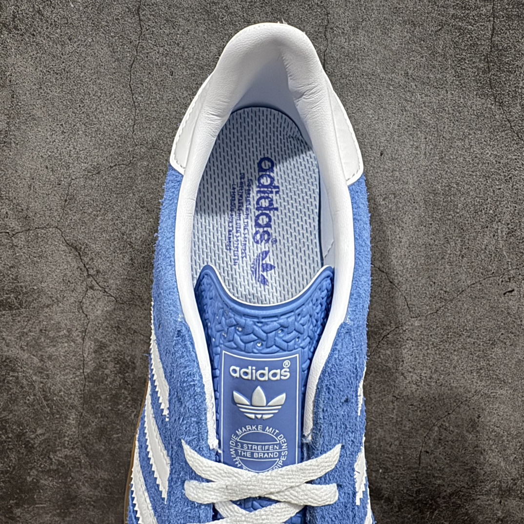 图片[8]-【KX纯原版】Adidas Originals Gazelle Indoor蓝白色 HQ8717 三叶草复古休闲防滑耐磨低帮板鞋nn正确粗反绒皮 正确鞋舌正确侧面压印凹陷烫金GAZELLE字母 海玻璃足弓鞋垫背部刷胶n纸板中底也都是同步原鞋 高价零售主推版本 尺码：35 36 36.5 37 38 38.5 39 40 40.5 41 42 42.5 43 44 44.5 45 46 47 编码：MF230250-莆田鞋批发中心